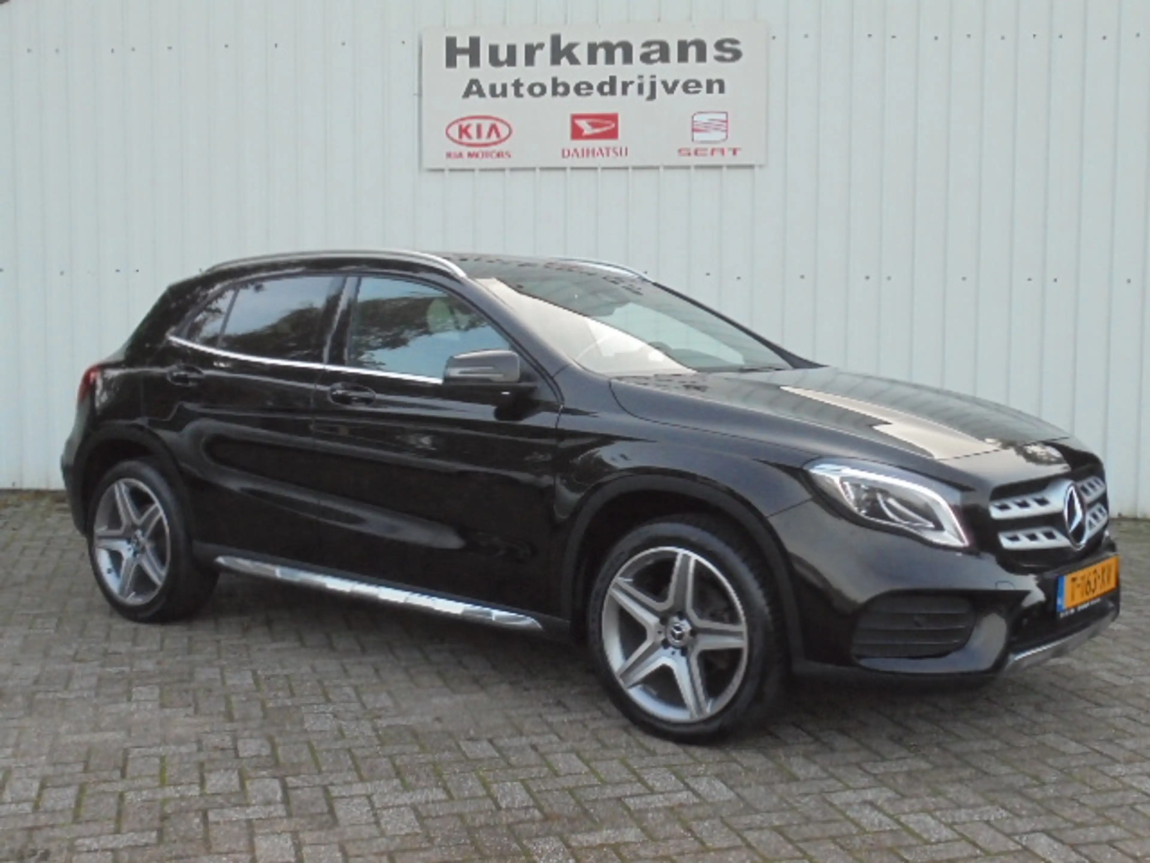 Mercedes-Benz GLA 180 AUTOMAAT BUSINESS AMG PACK 84.479 KM !! — photo 3