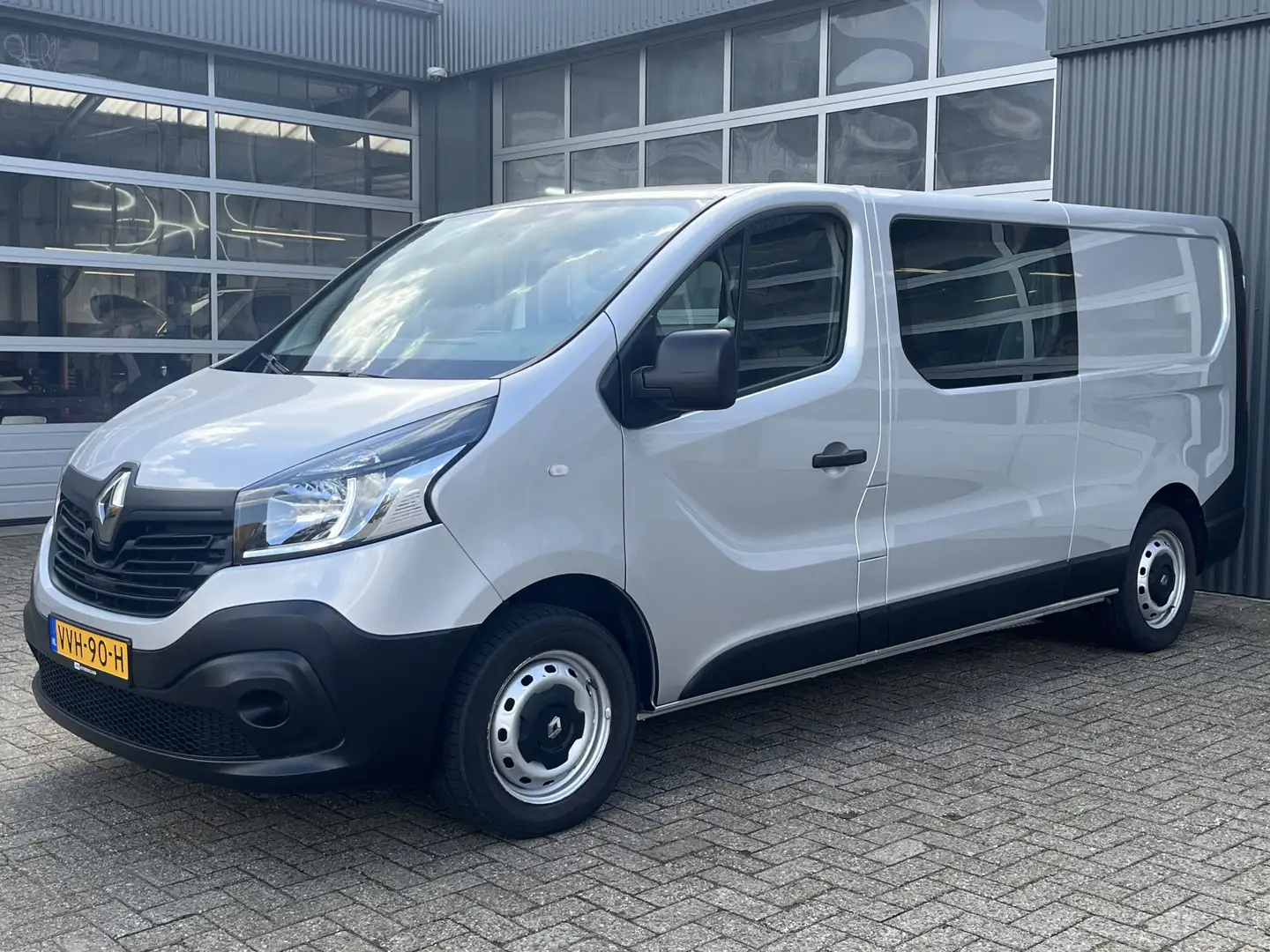 Renault Trafic 1.6 dCi T29 L2H1 DC Marge Btw / Bpm vrij Airco Cru Grijs - 2