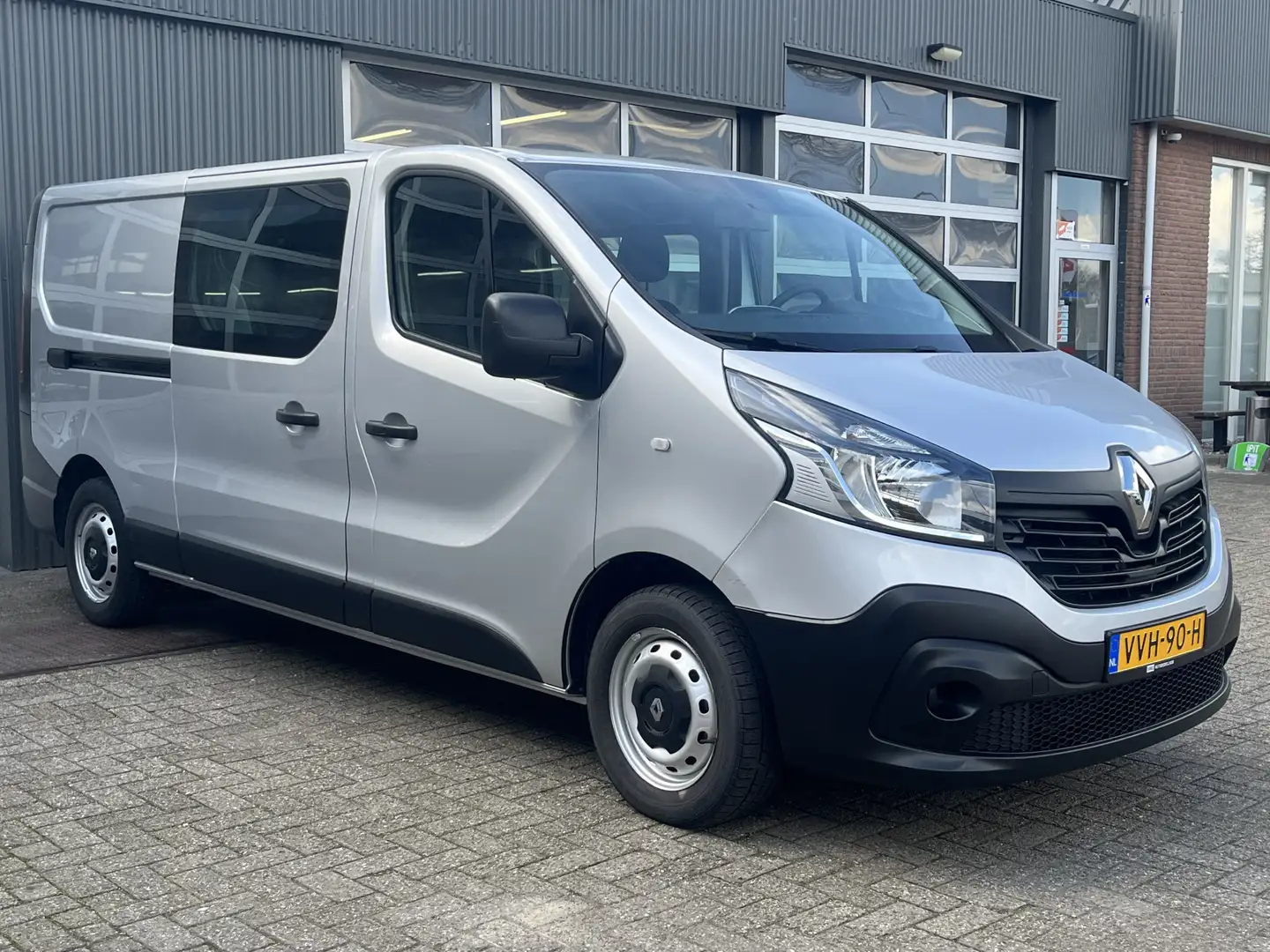 Renault Trafic 1.6 dCi T29 L2H1 DC Marge Btw / Bpm vrij Airco Cru Grijs - 1