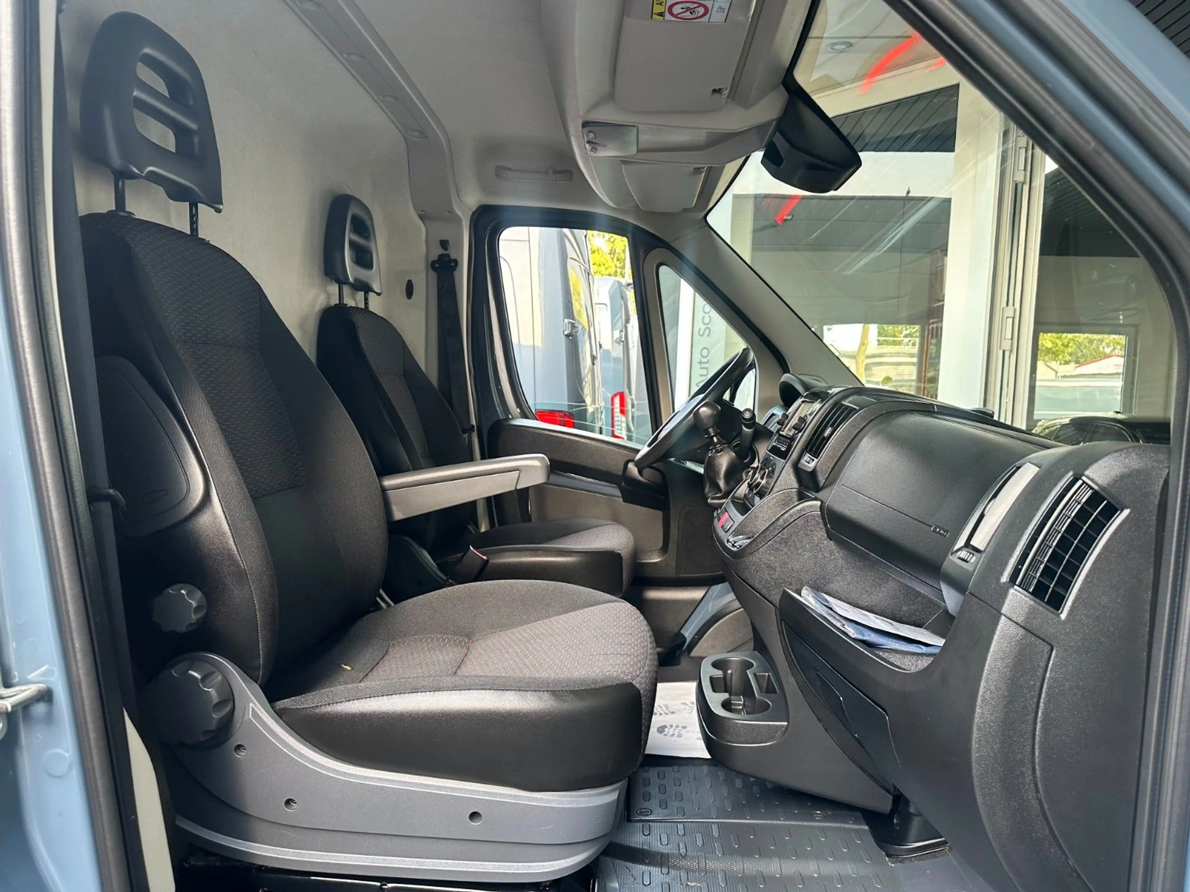 Peugeot Boxer Kasten 328 2.2BlueHDi 120 Pro*TÜV&Insp.NEU — photo 12