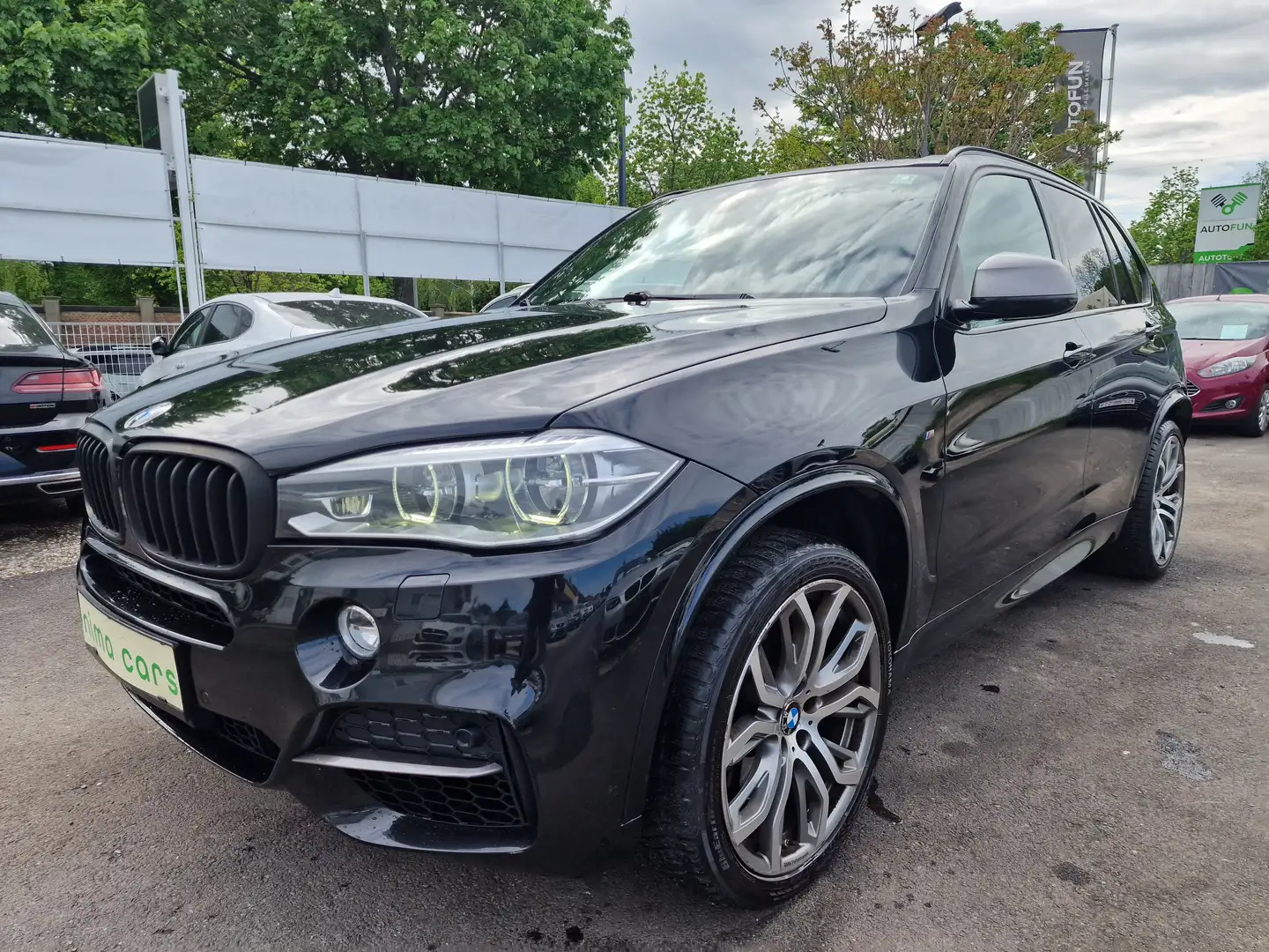 BMW X5 M M50d Pano / Leder / Start-Stop / Keyless Entry-Go Schwarz - 1