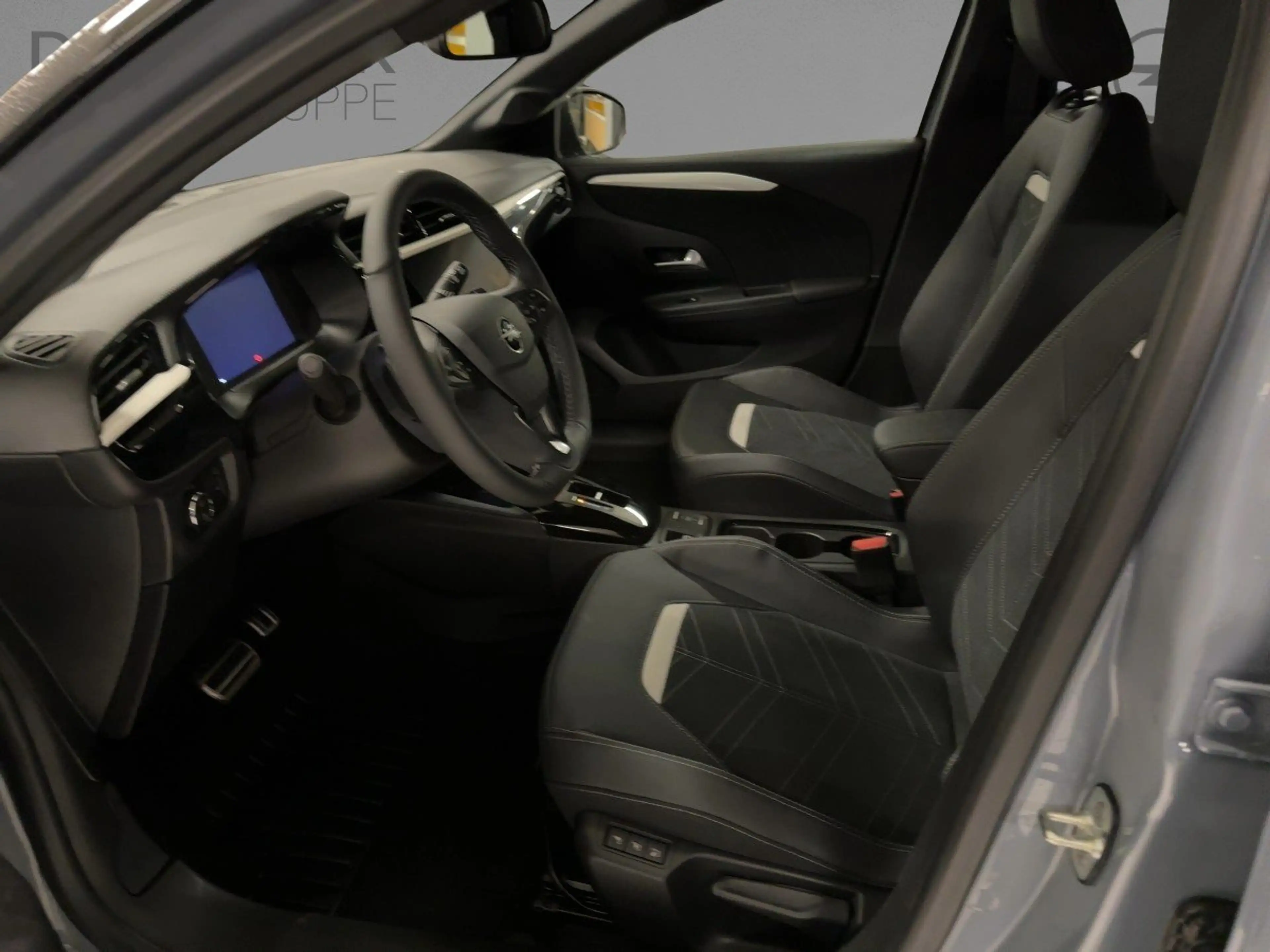 Opel Corsa GS. 1.2 AT ACC CAM LED TWA PDC — photo 9