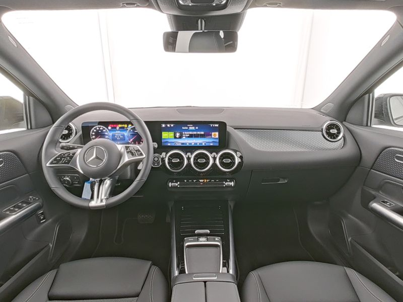 Mercedes-Benz GLA 180 d PROGRESSIVE|NIGHT|MBUX|SHZ|TEMP|KAM|LM — photo 8