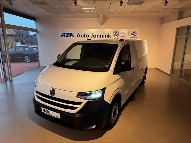 Volkswagen T7 Transporter 2.0 TDI LR Autom. Navi 5 J. Gar.