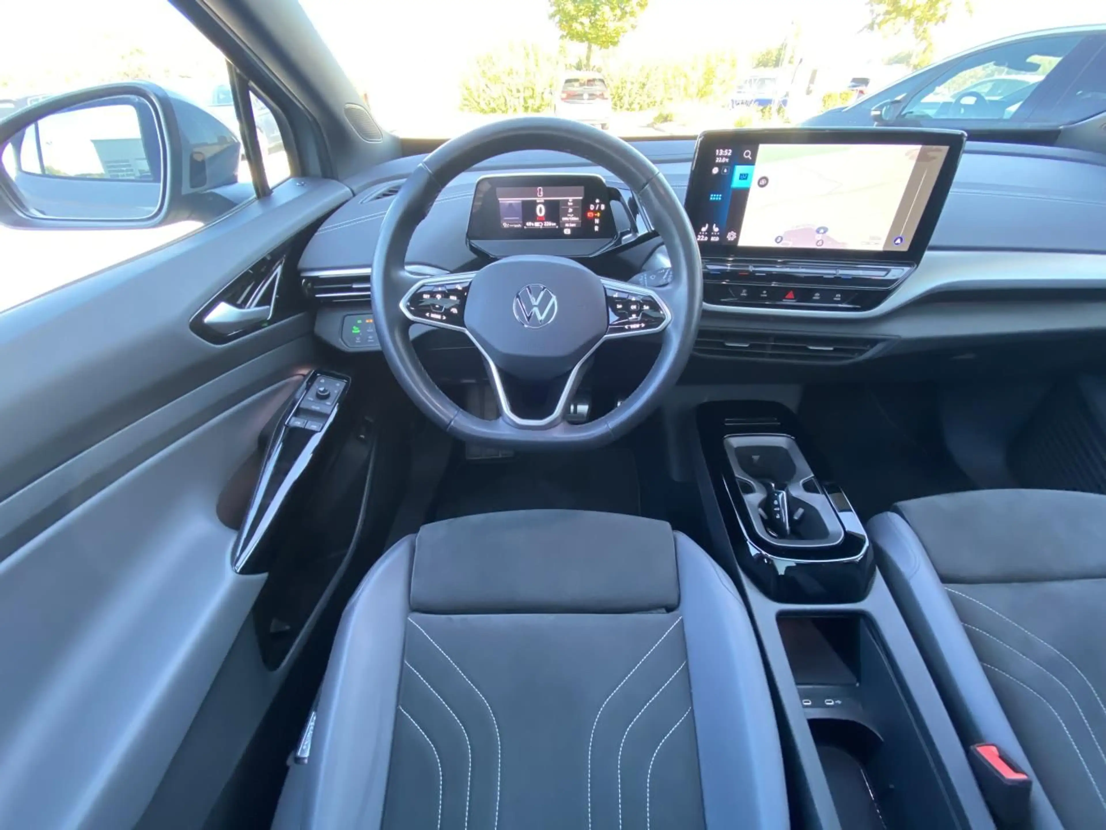 Volkswagen ID.4 Pro Performance WÄRMEPUMPE+AHK+PANORAMA+21 — photo 14