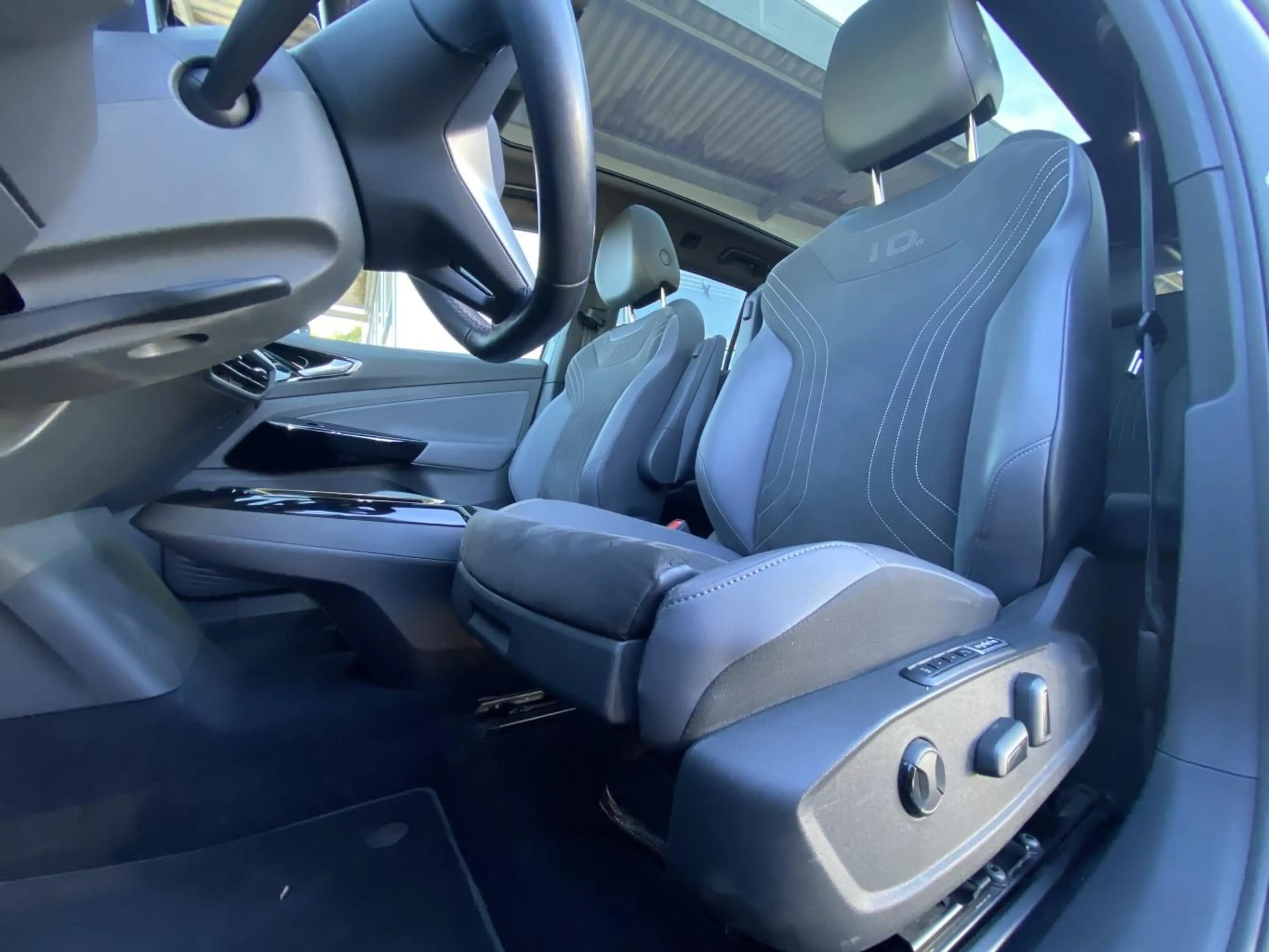 Volkswagen ID.4 Pro Performance WÄRMEPUMPE+AHK+PANORAMA+21 — photo 9