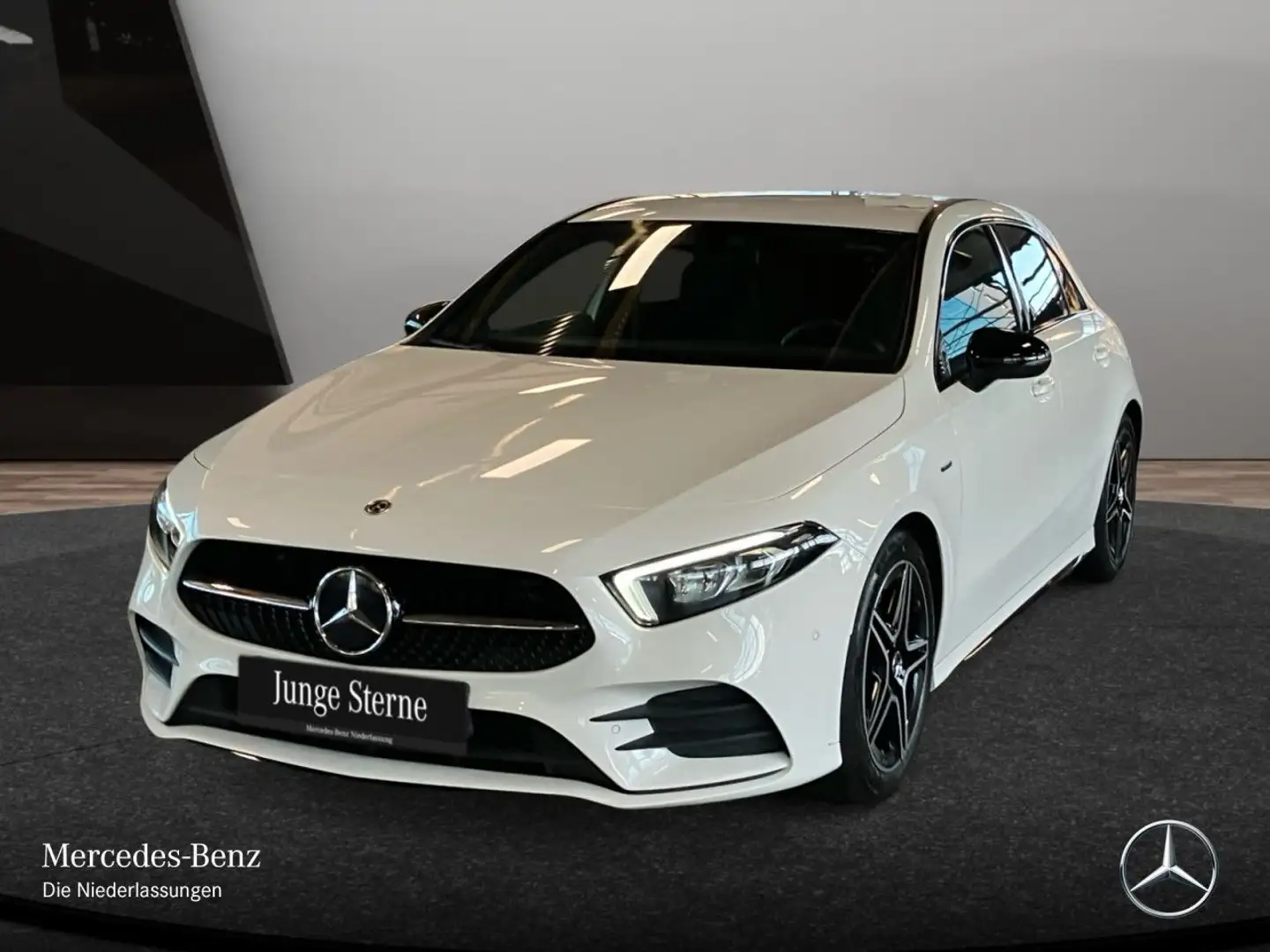 Mercedes-Benz A 200 EDITION 2020+AMG+NIGHT+LED+KAMERA+TOTW+7G Weiß - 2