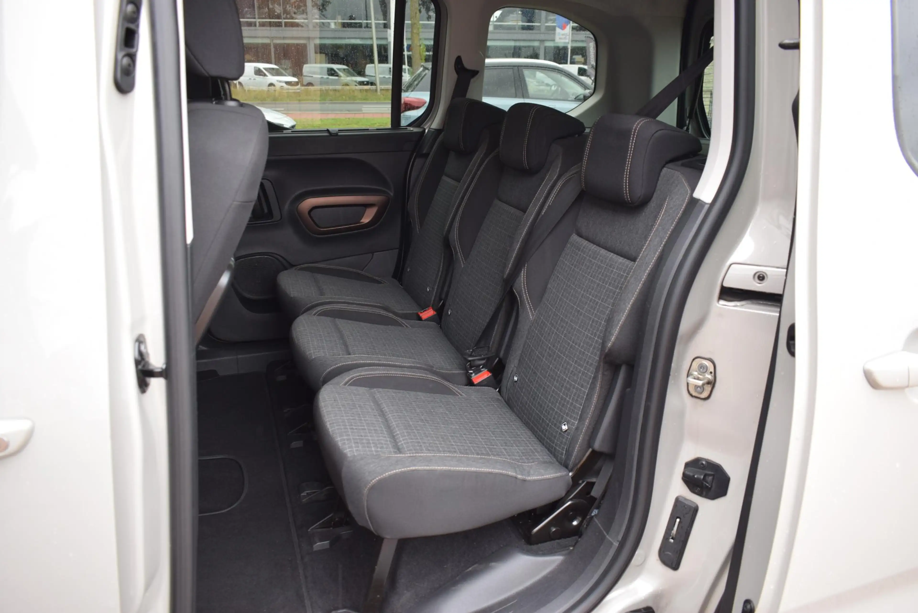 Peugeot Rifter 1.2 Puretech GT-Line Navi Airco Camera Km 86.200!! — photo 8