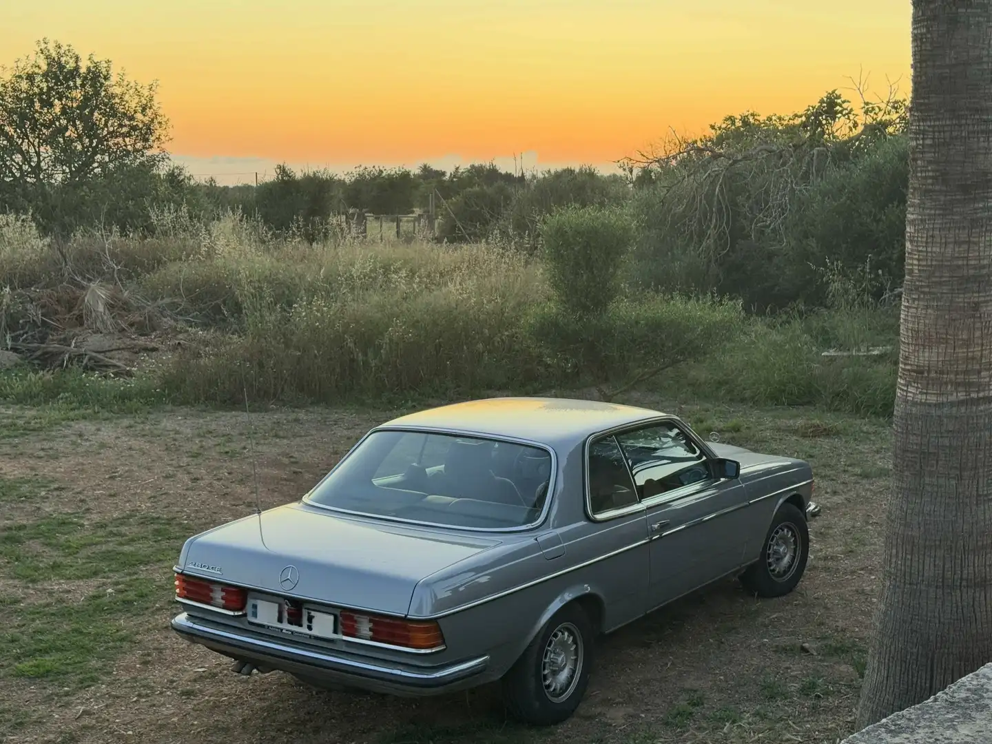 Mercedes-Benz CE 280 280 CE Srebrny - 1