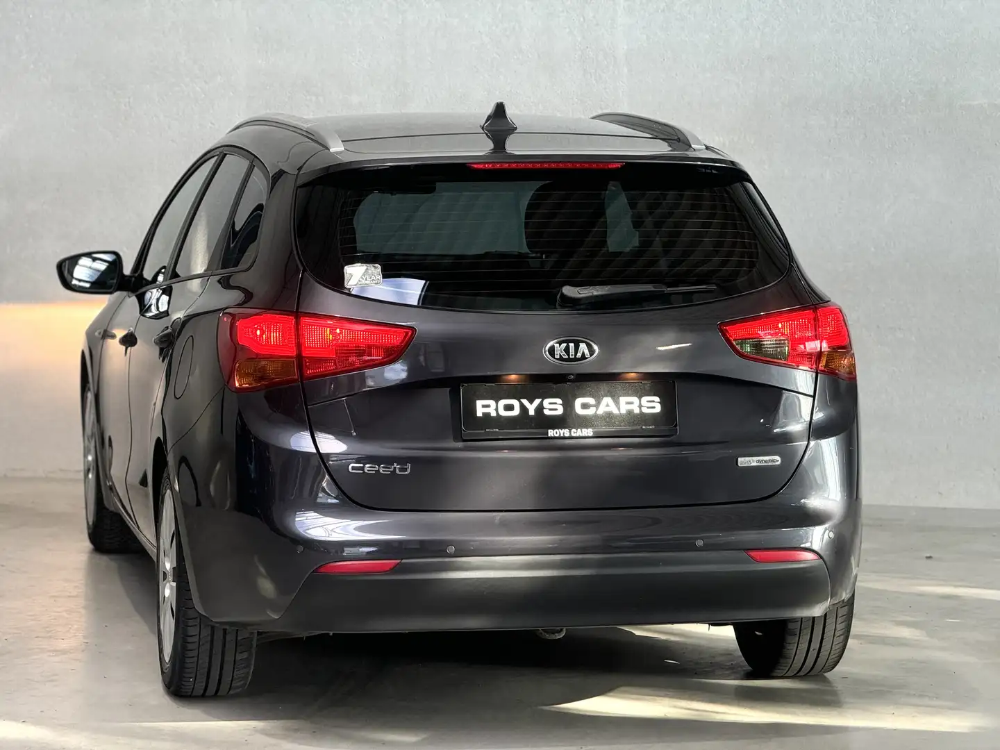 Kia Ceed SW / cee'd SW 1.4 benzine - 1ste eig - Apple Carplay - Camera Gris - 2