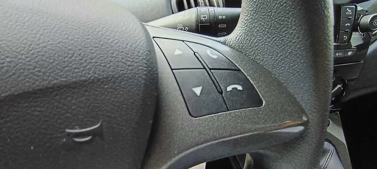 Lancia Ypsilon 2023 — фото 14