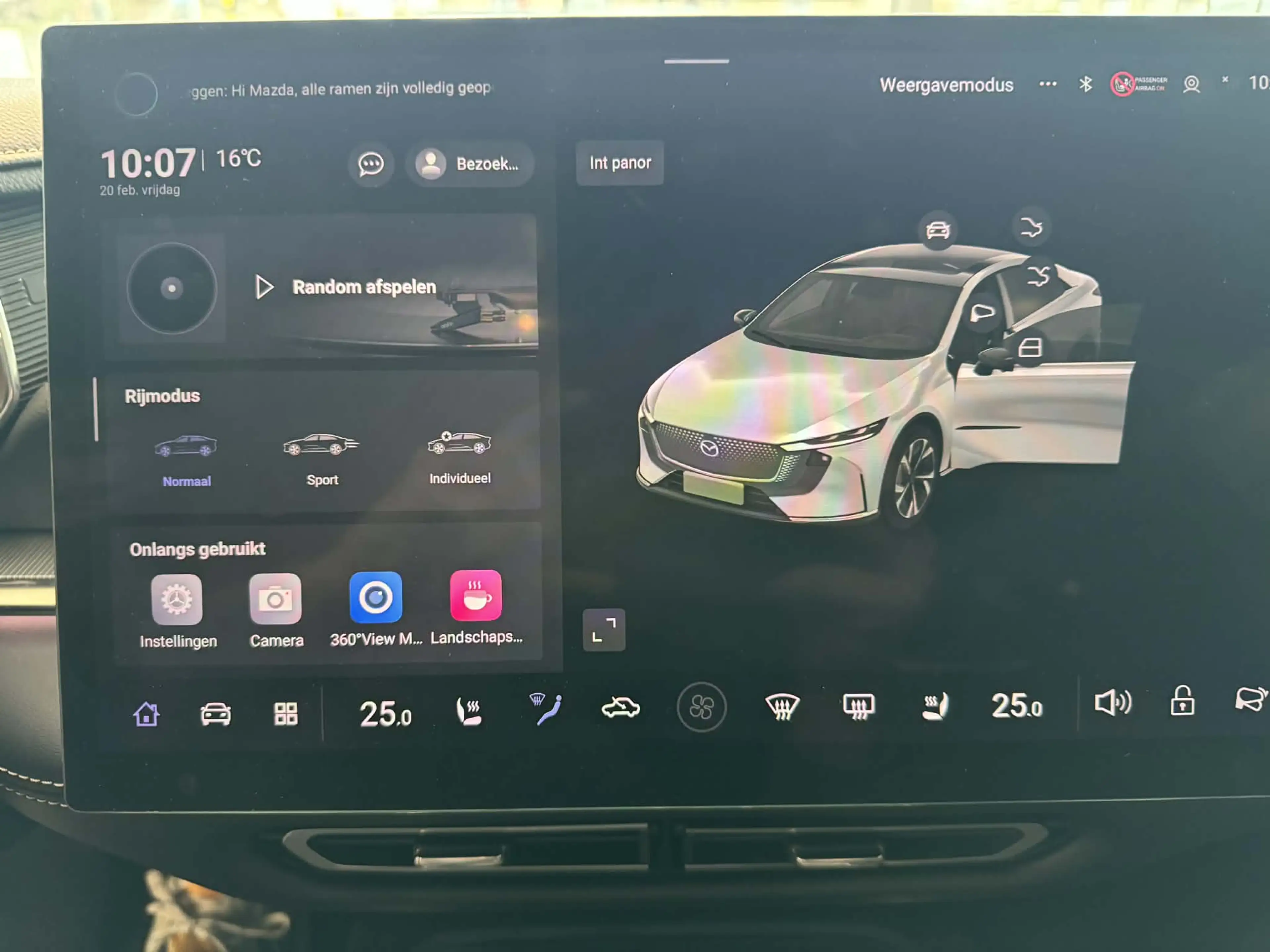 Mazda 6e 6e 68.8 kWh Takumi — photo 11