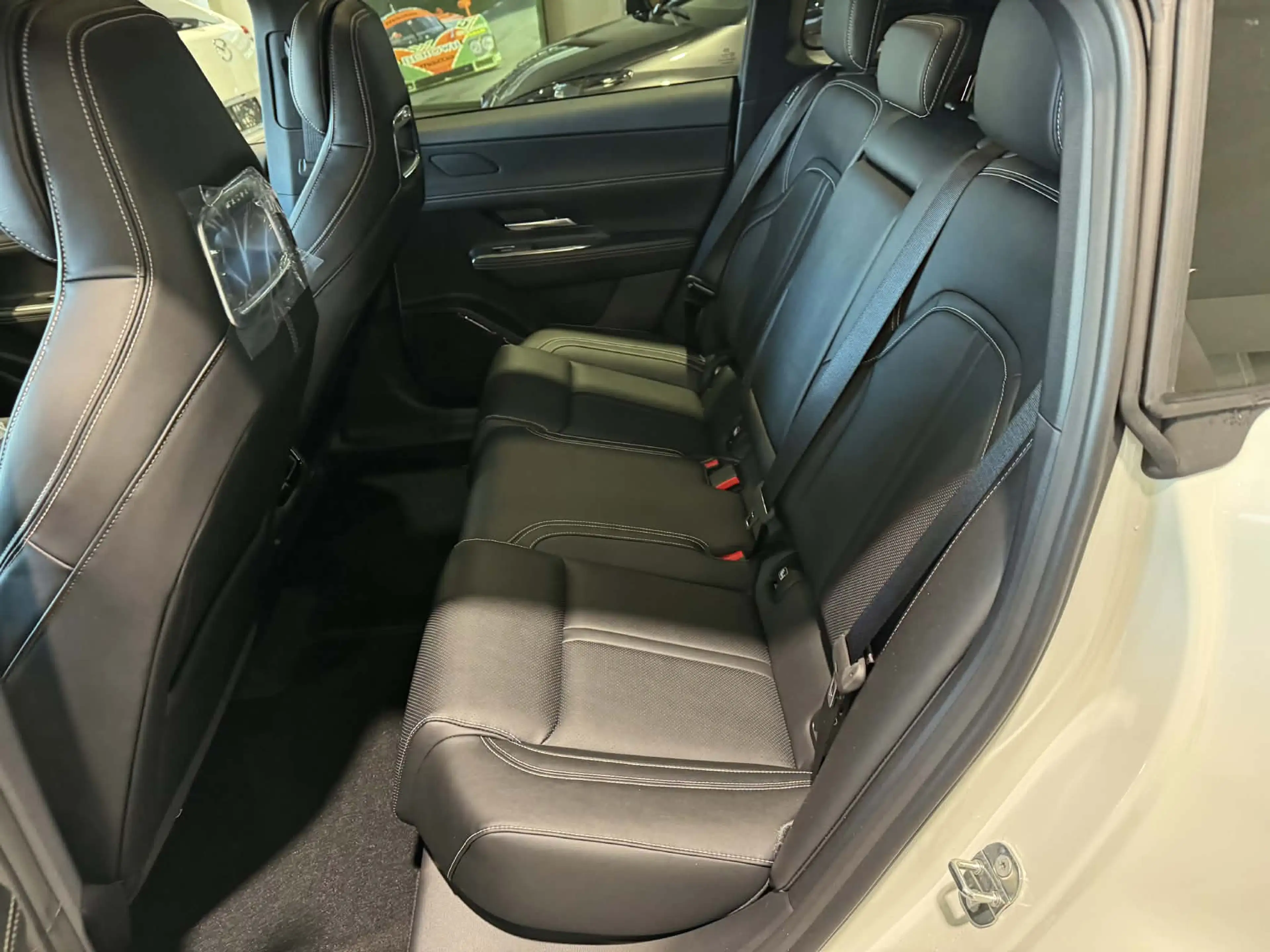 Mazda 6e 6e 68.8 kWh Takumi — photo 13