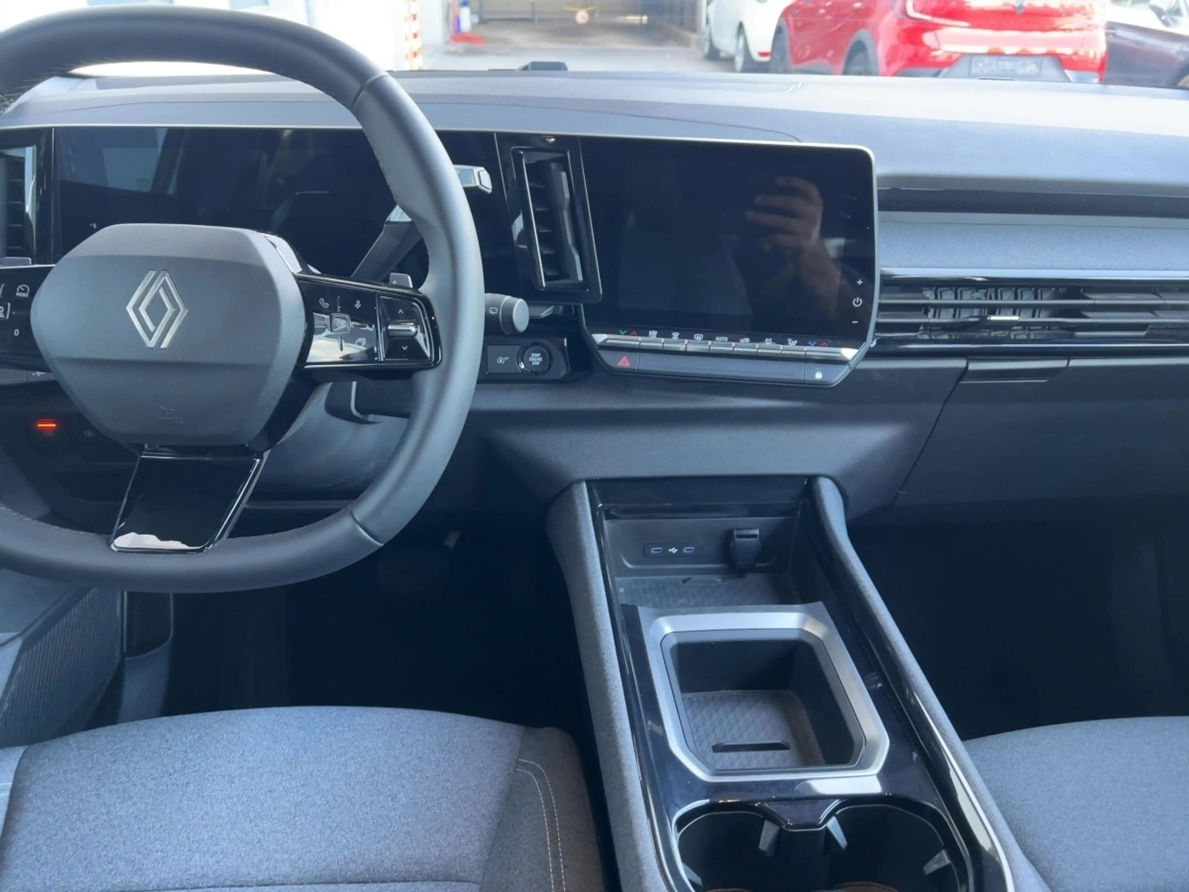Renault Austral Evolution Mild Hybrid 160 Automatik SHZ BT — photo 12