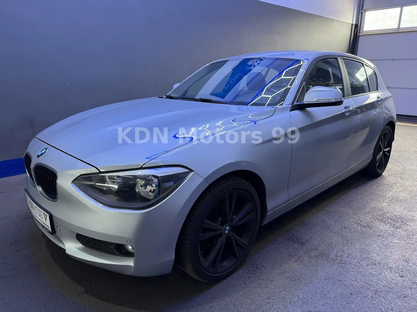 BMW 116 d Lim. Argent - 1