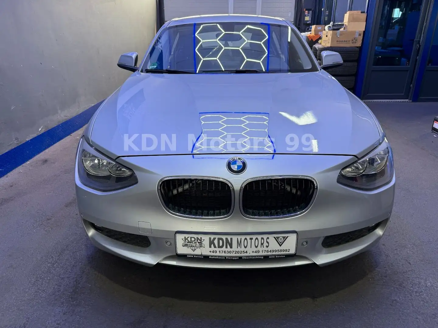 BMW 116 d Lim. Argent - 2
