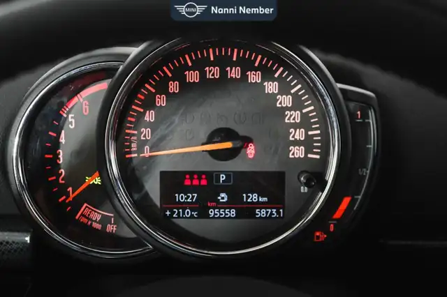 MINI Clubman view 10