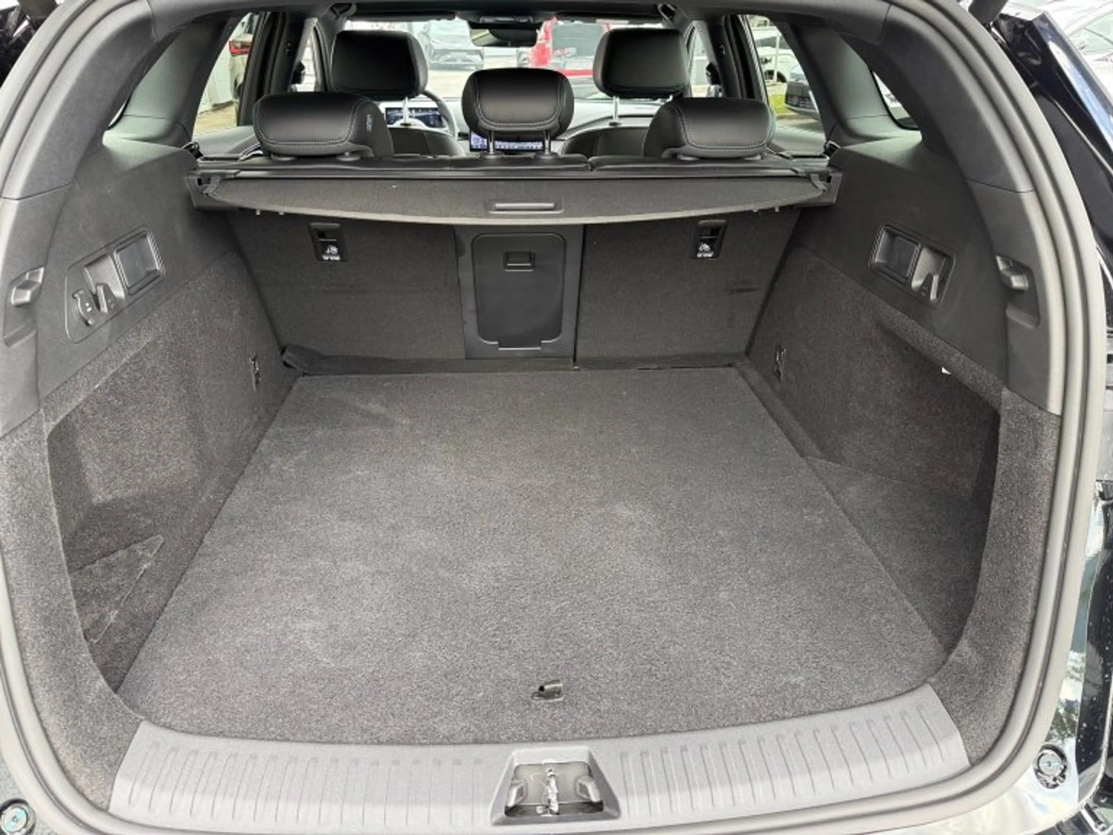 BYD Seal 6 DM-i Touring Comfort — photo 8