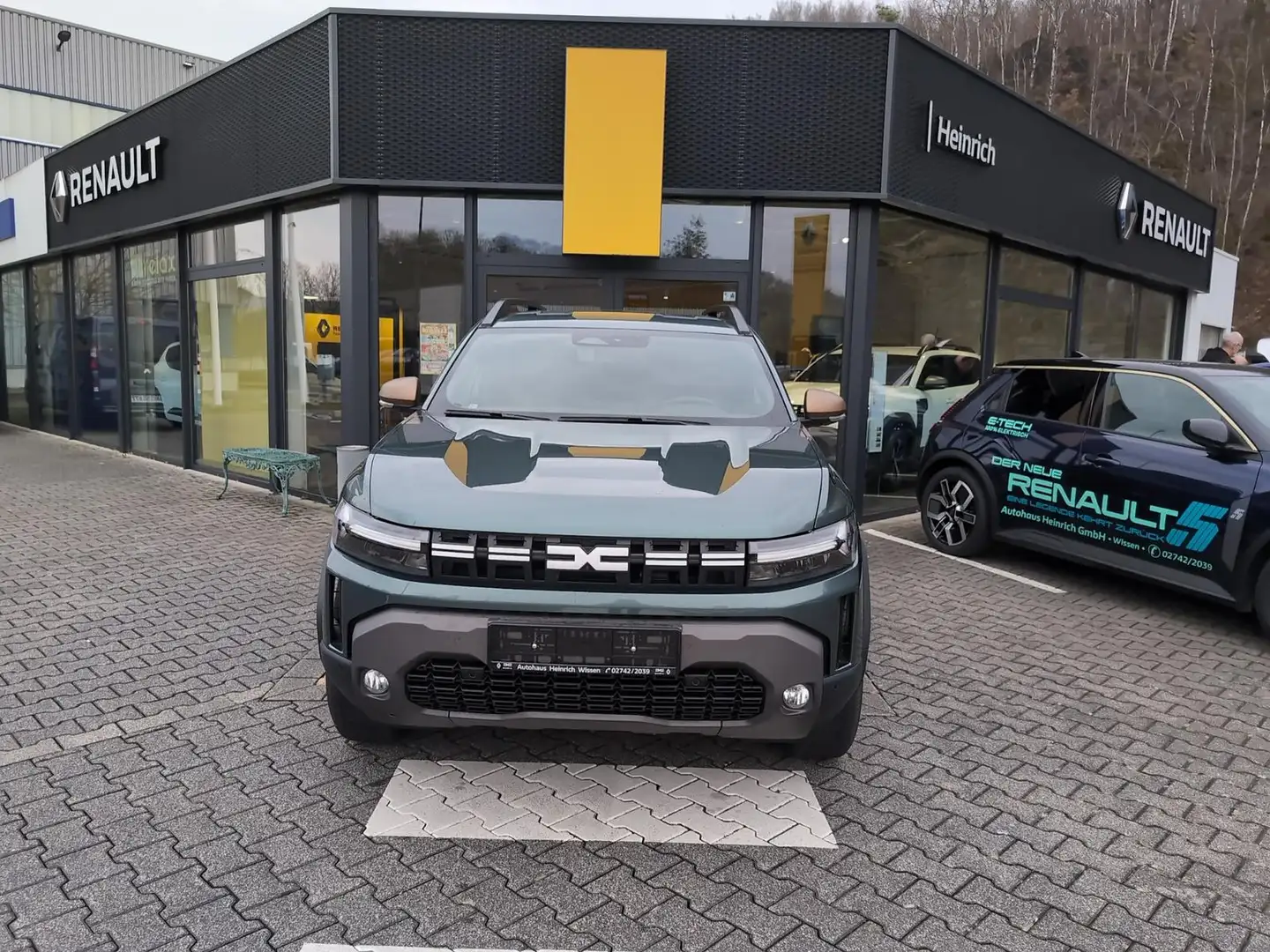 Dacia Duster Extreme TCe 130 4X4 WinterPaket City Technik - 1