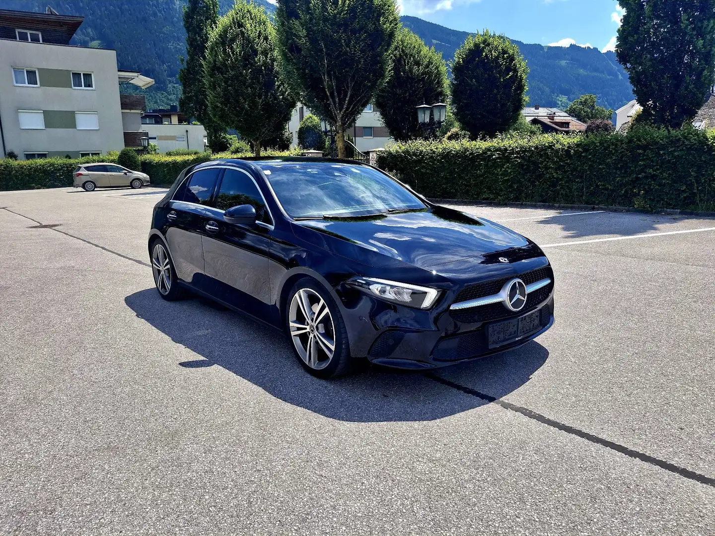 Mercedes-Benz A 200 Progressive | Unfallfrei | Mercedes Service Schwarz - 2