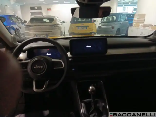 Jeep Avenger view 11