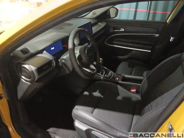 Jeep Avenger view 10