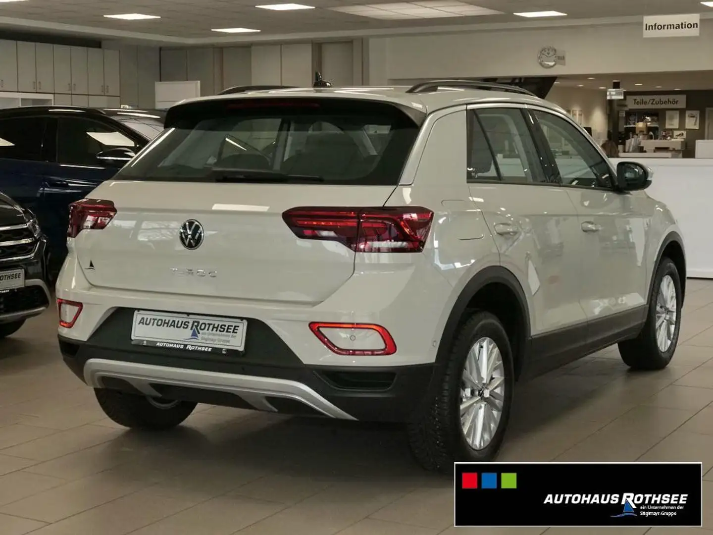 Volkswagen T-Roc Life 1.5 TSI DSG AHK+LED+NAVI+Park-Assist Grau - 2