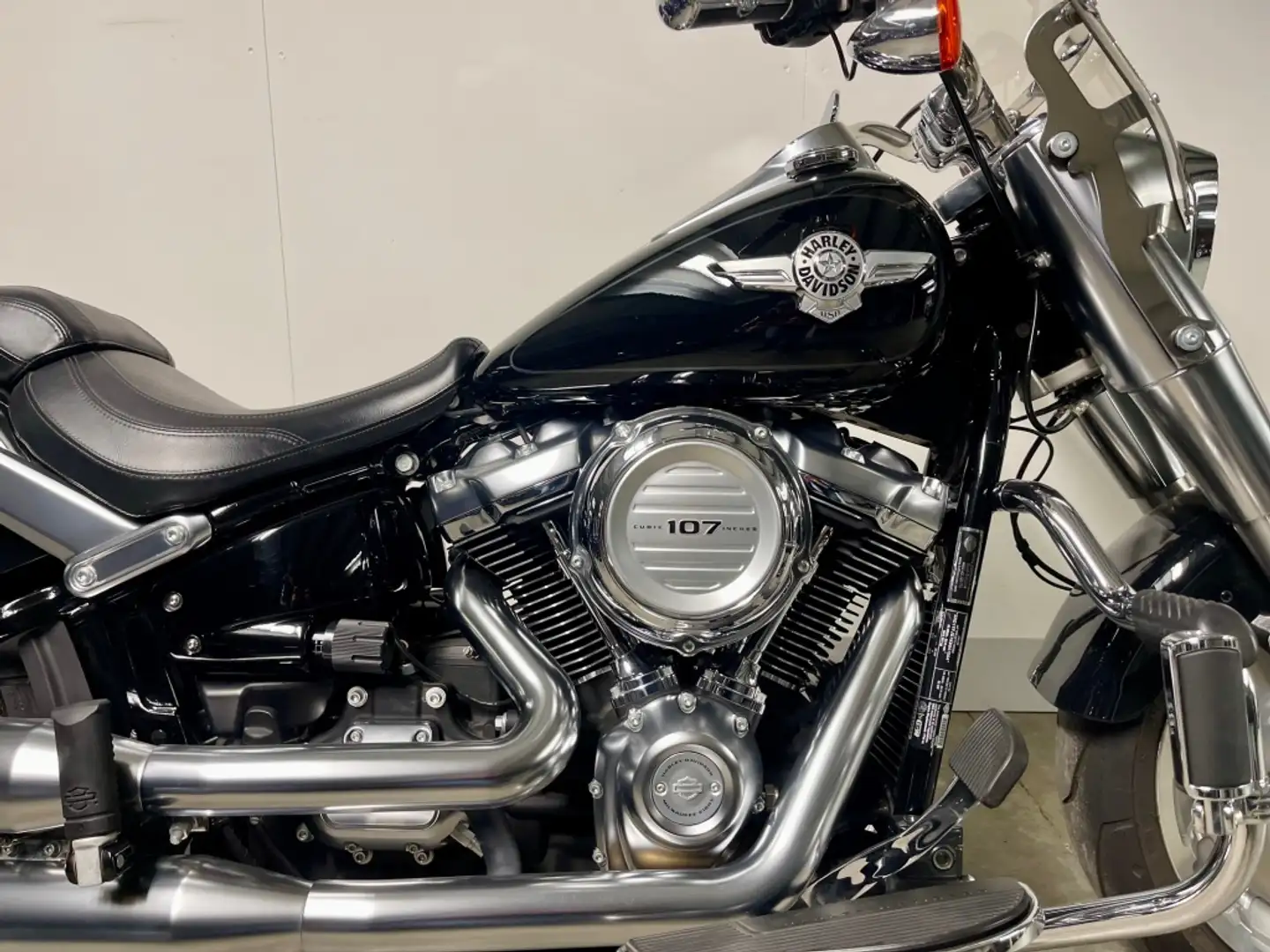 Harley-Davidson Fat Boy SOFTAIL FLFB Black - 2
