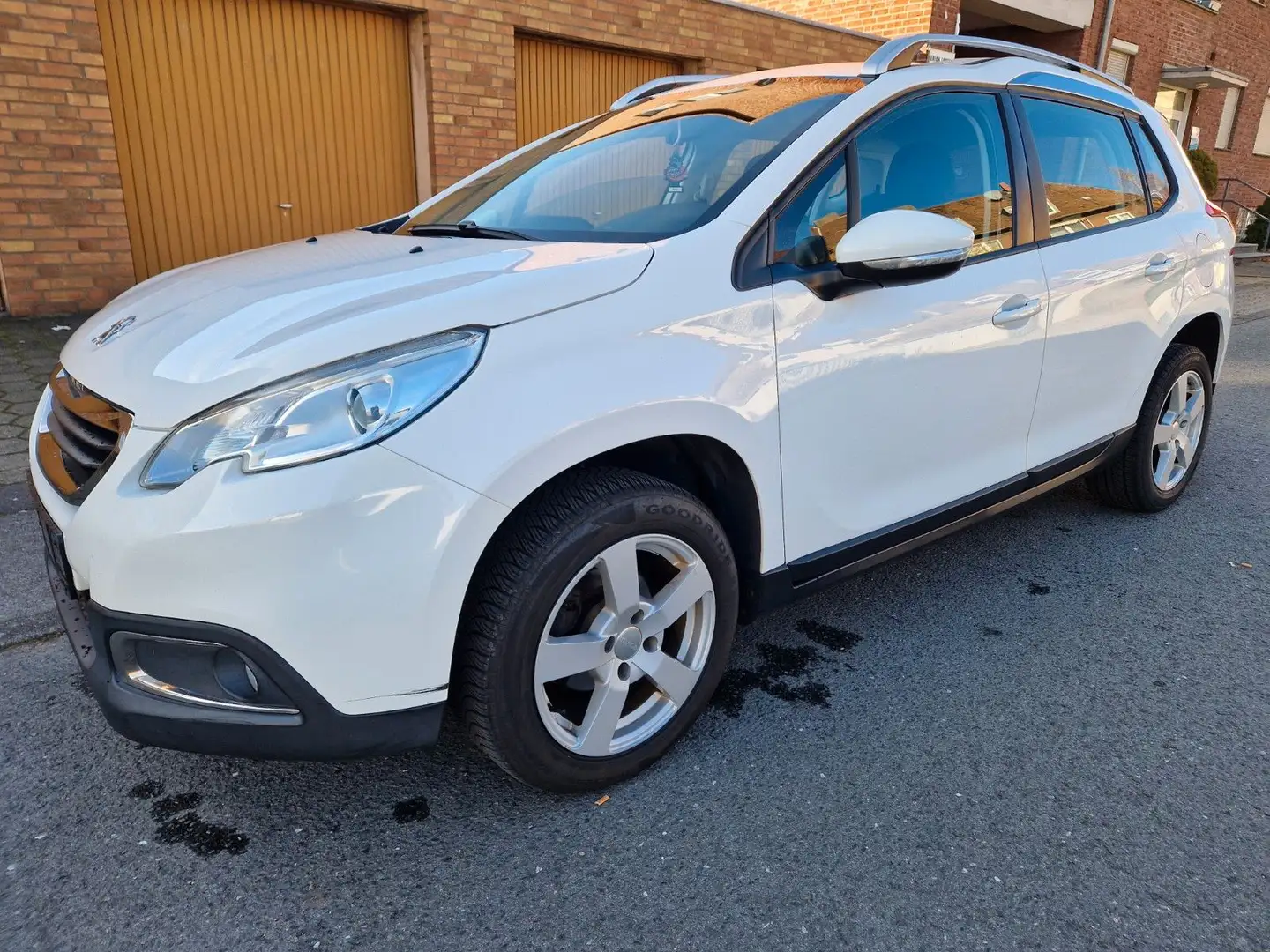Peugeot 2008 Active/3Jahre Garantie+TÜV+Inspektion inkls Blanc - 2
