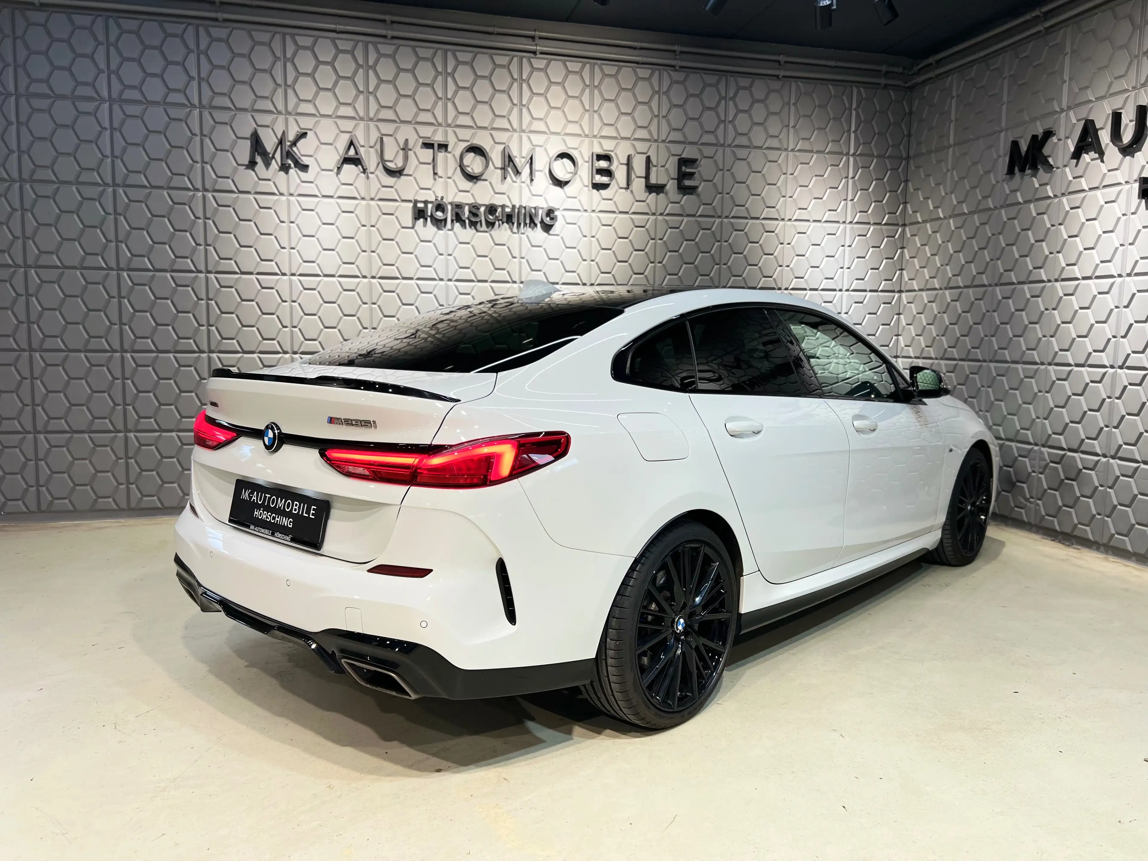 BMW 235 M Sport i xDrive*HUD*SITZHEIZUNG*MEMORY*AMBIENTE* — photo 8