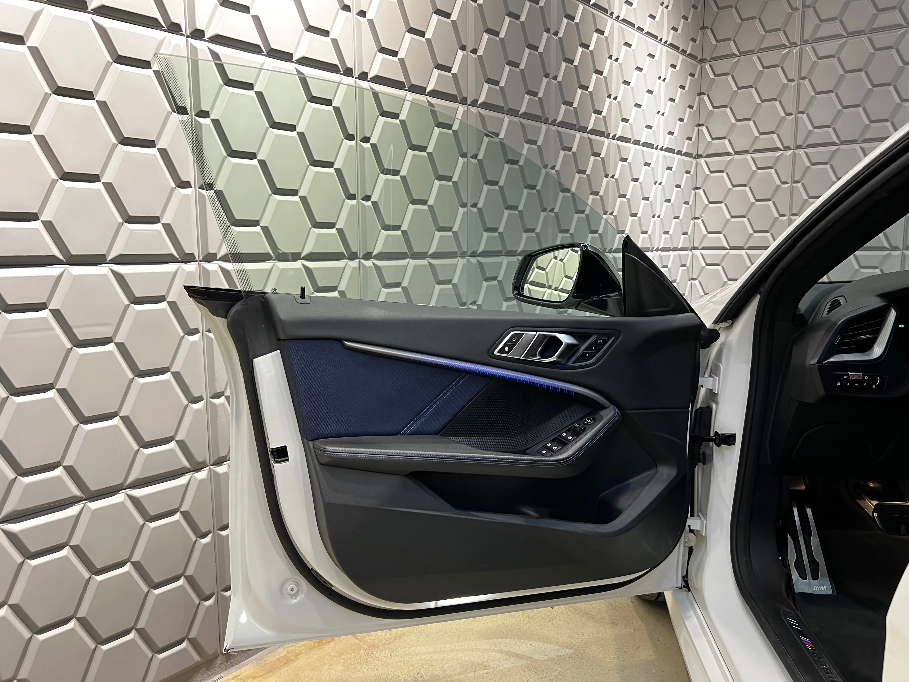BMW 235 M Sport i xDrive*HUD*SITZHEIZUNG*MEMORY*AMBIENTE* — photo 14