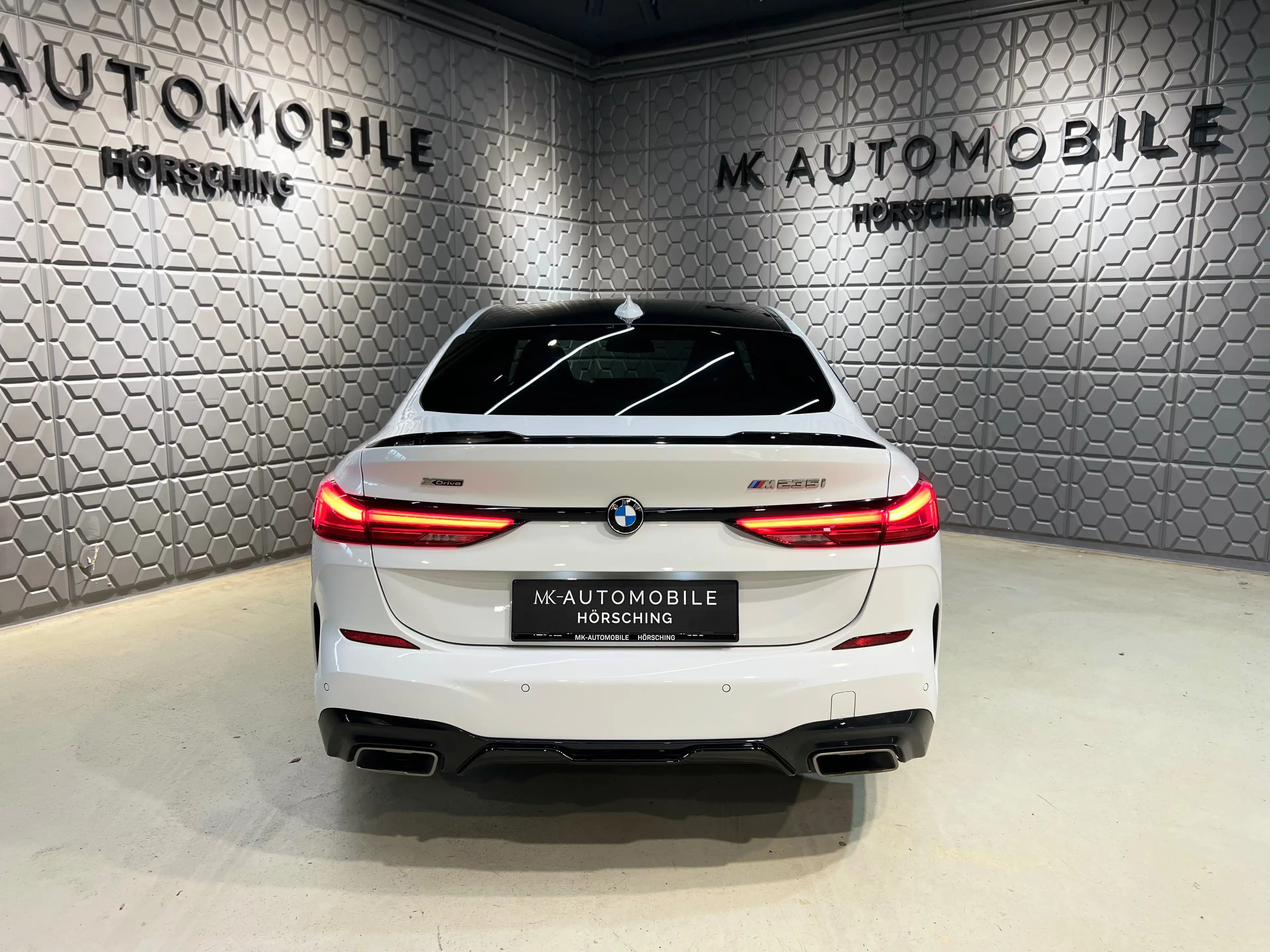 BMW 235 M Sport i xDrive*HUD*SITZHEIZUNG*MEMORY*AMBIENTE* — photo 11