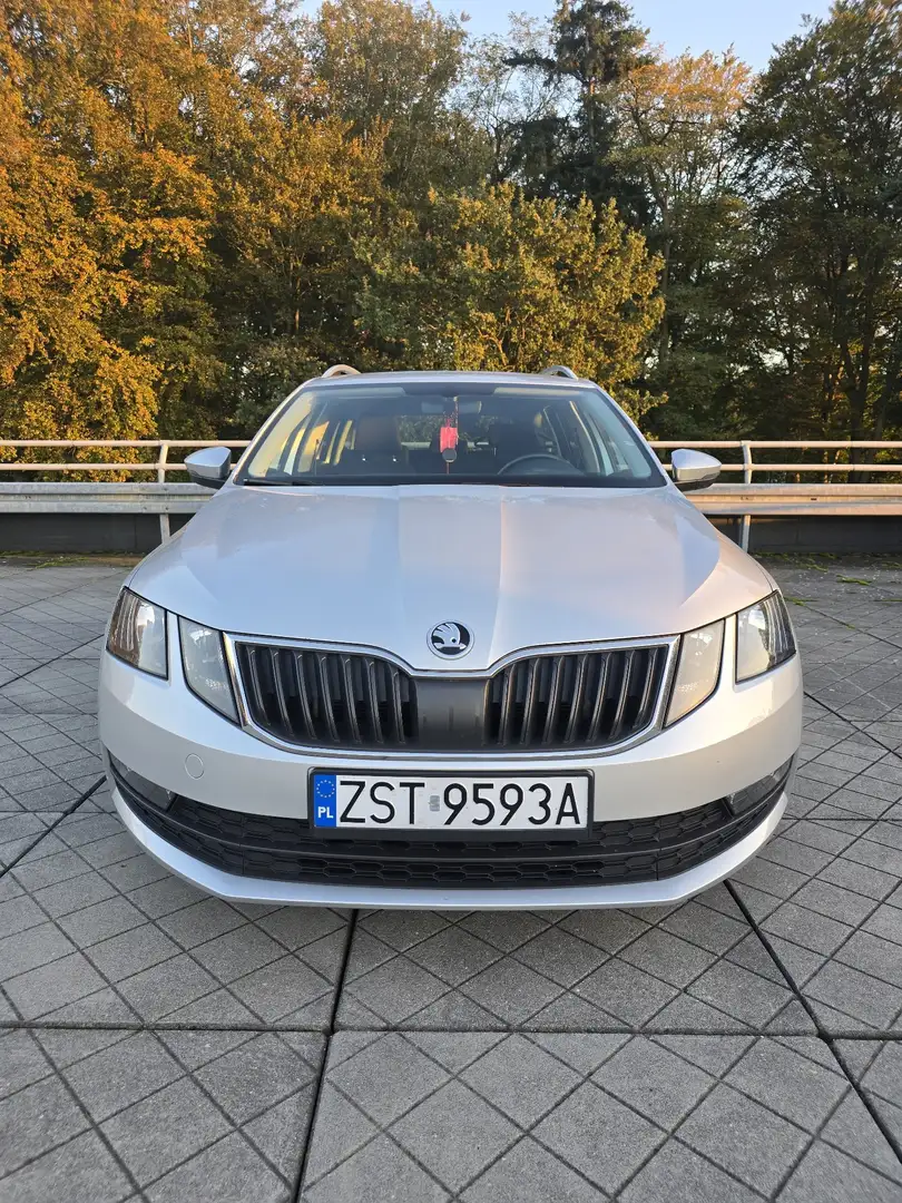 Skoda Octavia Combi 1.6 TDI DSG Ambition - 1