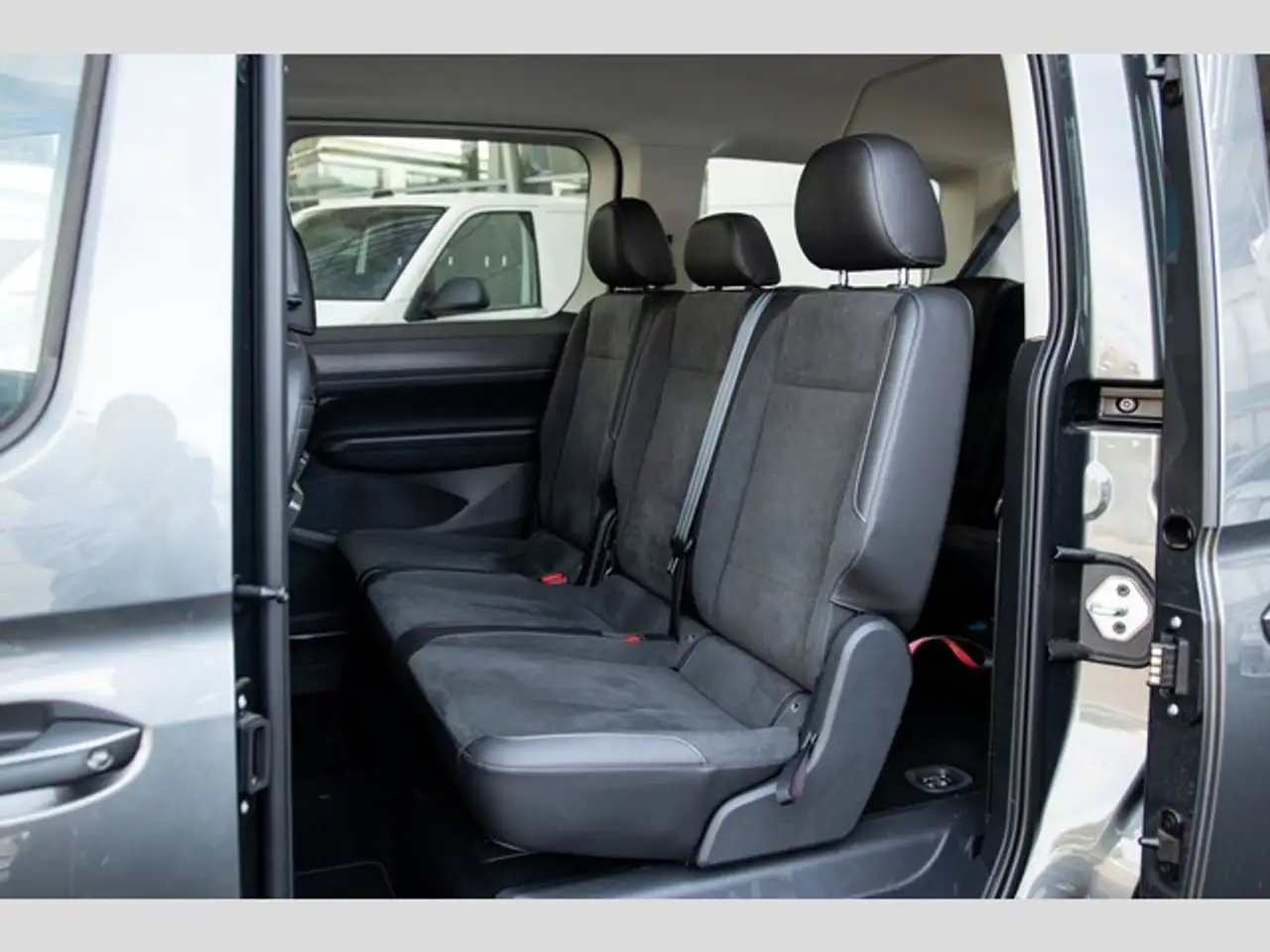 Volkswagen Caddy Maxi Style 2.0 TDI DSG 7