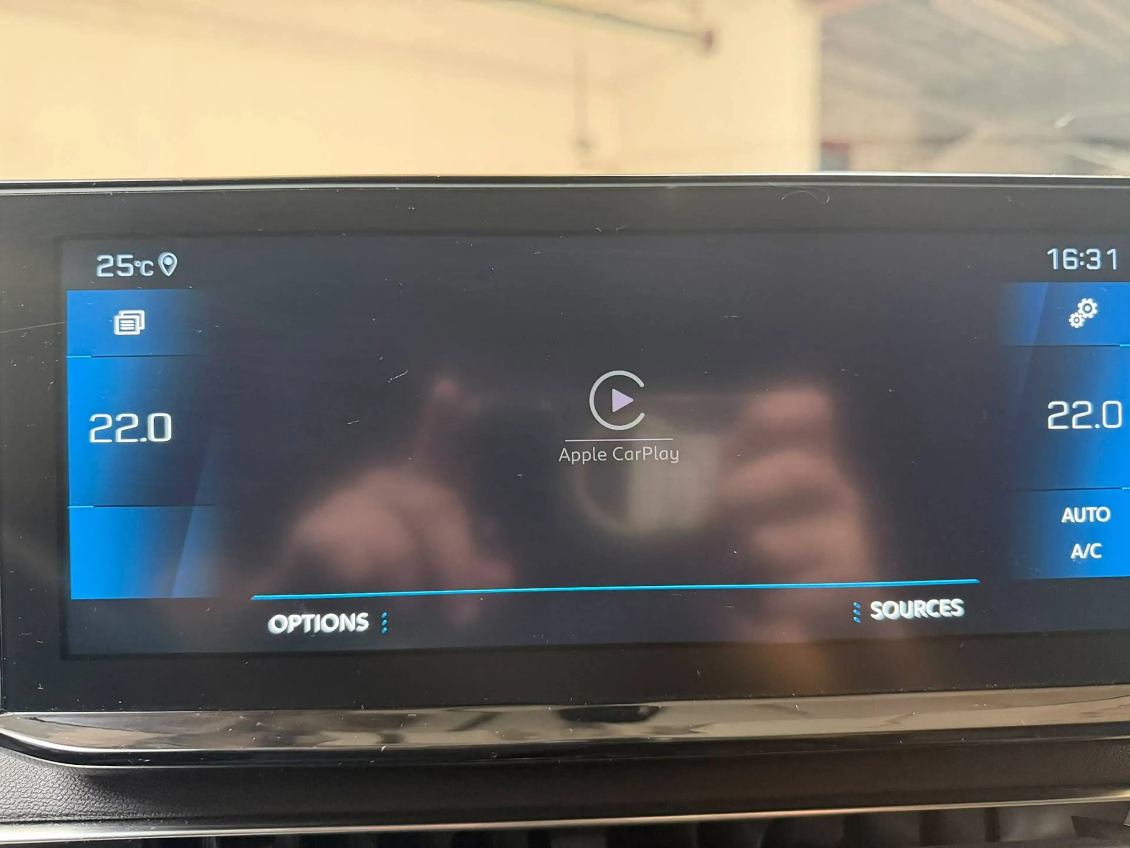 Peugeot 3008 3008 1.5 BlueHDi Allure — photo 15