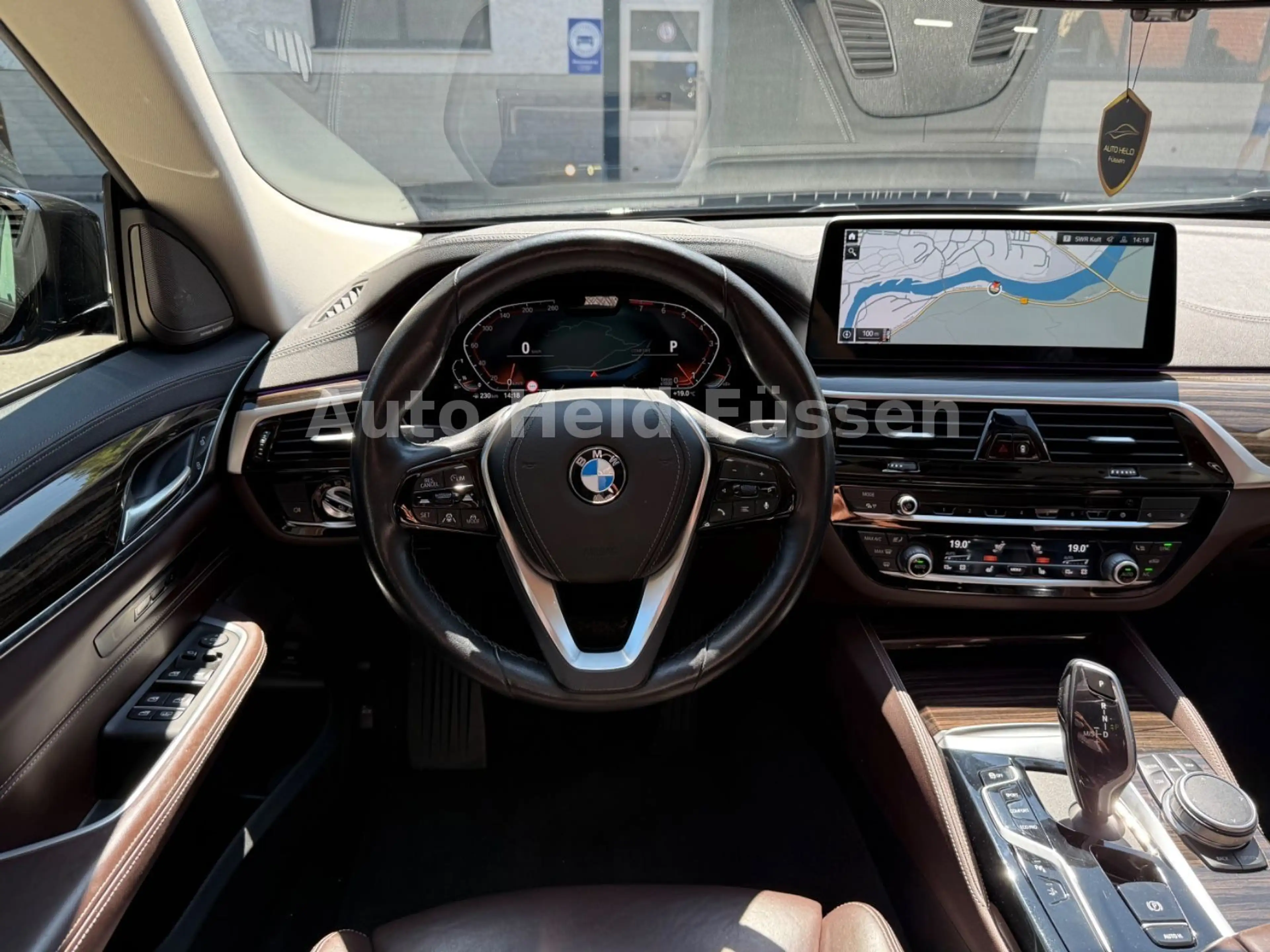 BMW 640 640i xDrive Gran Turismo Luxury Pano Kam HUD H/K — photo 9