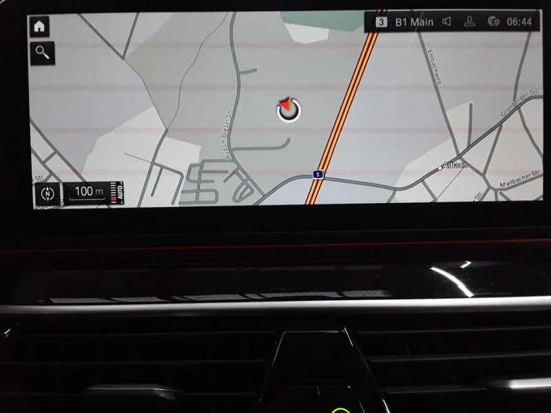 BMW 520 520d Touring Aut. HuD AHK Pano — photo 12