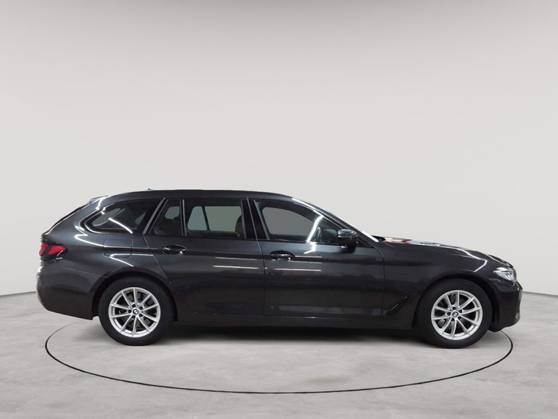 BMW 520 520d Touring Aut. HuD AHK Pano — photo 3