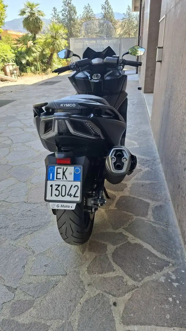 Kymco AK 550 Negro - 2