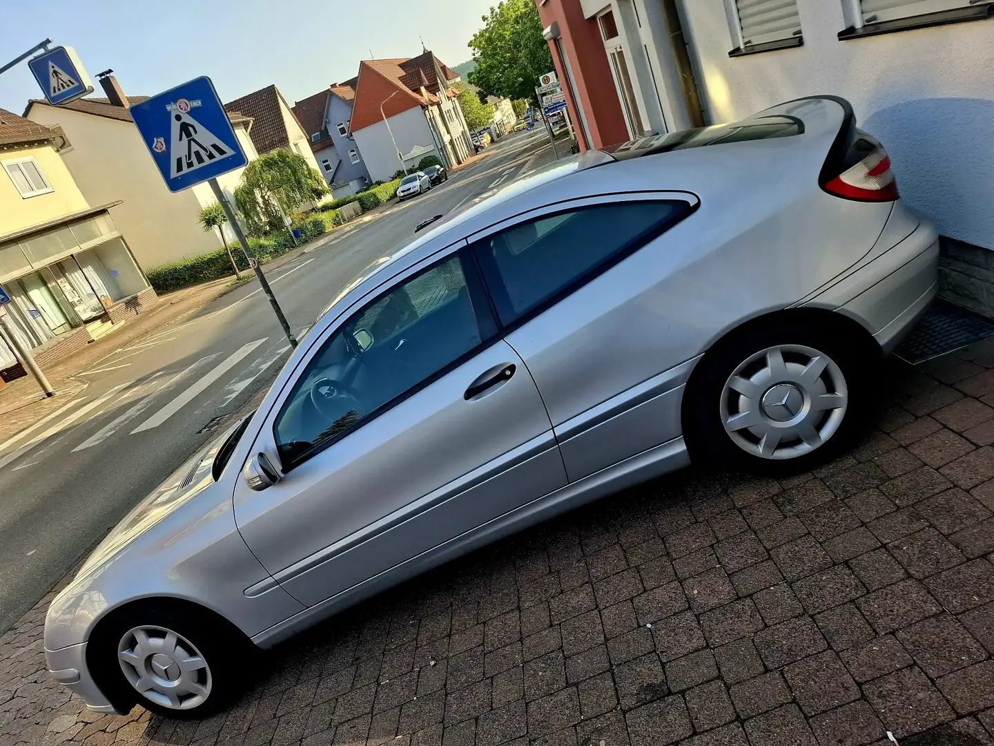 Mercedes-Benz C 220 TOP ZUSTAND - 2