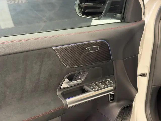 Mercedes-Benz GLA 200 d 4MATIC Österreich-Edition Ansicht 11