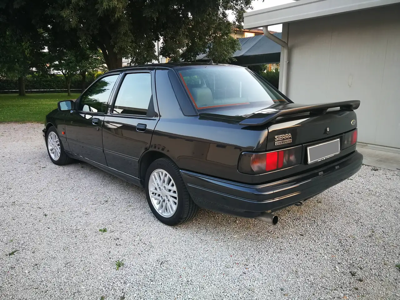Ford Sierra 4p 2.0 Cosworth c/clima 4x4 cat., foto 4