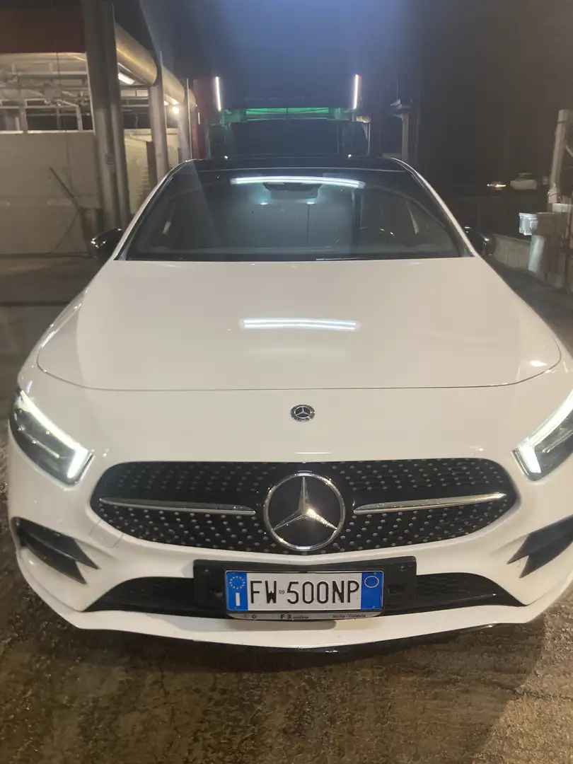 Mercedes-Benz A 180 amg sedan - 1