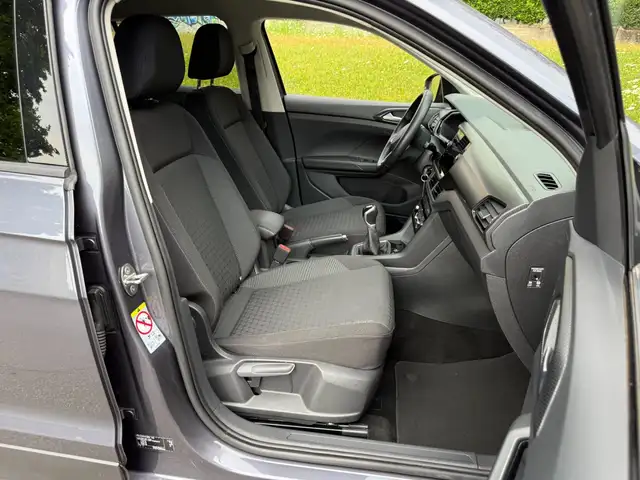 Volkswagen T-Cross view 7