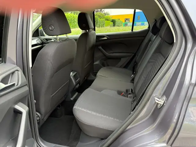 Volkswagen T-Cross view 8