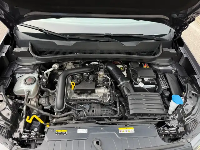 Volkswagen T-Cross view 11