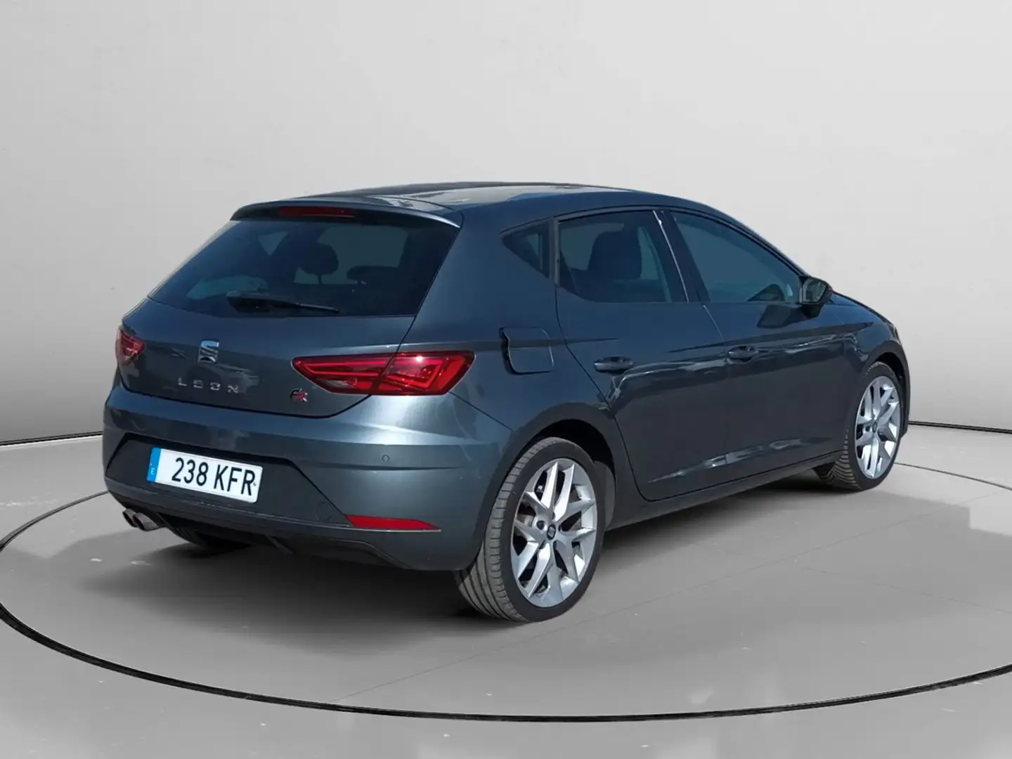 SEAT Leon FR Plus Gris - 2