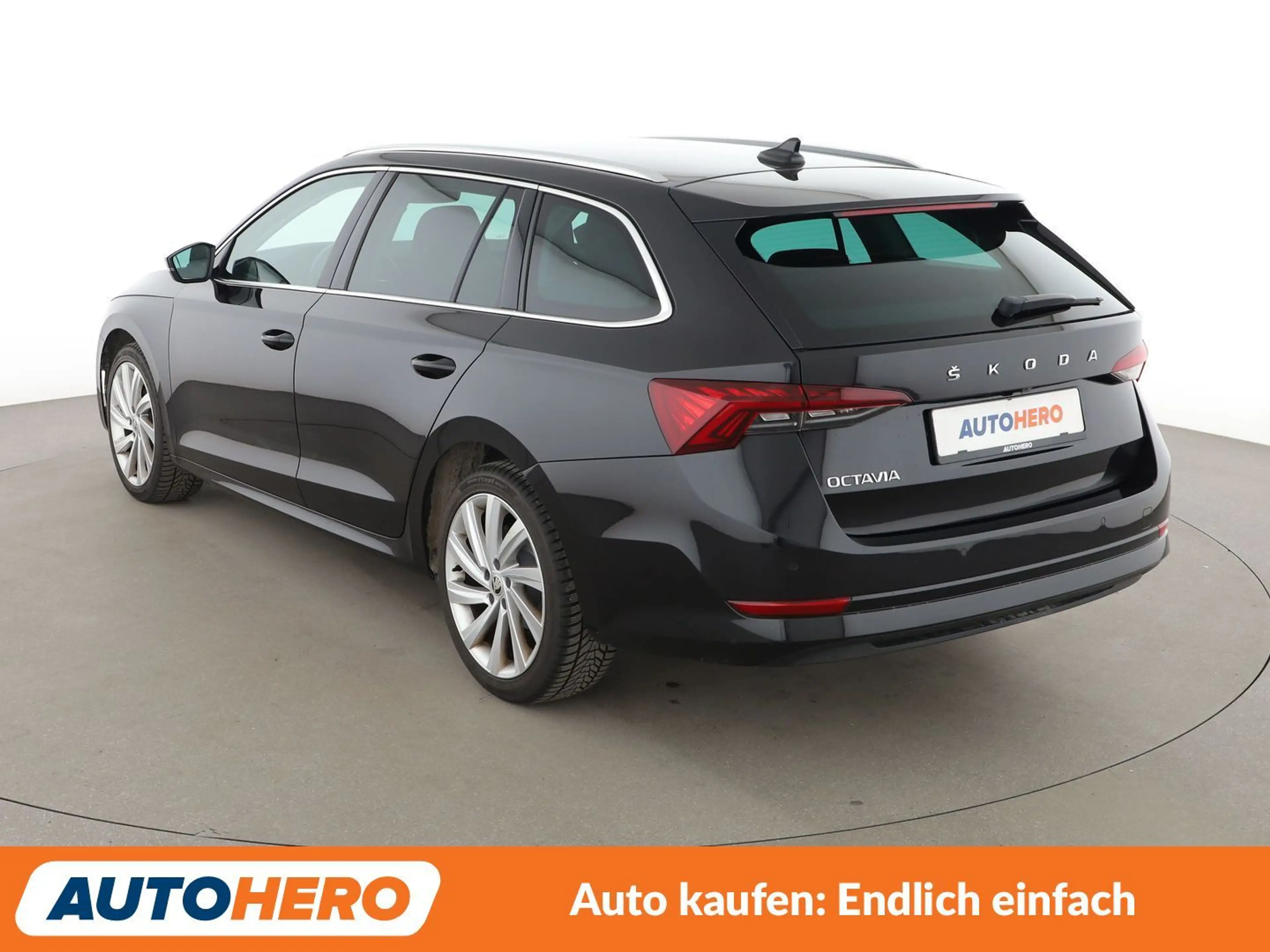 Skoda Octavia 2.0 TDI Style Aut.*NAVI*ACC*CAM*PDC*SHZ* — photo 4