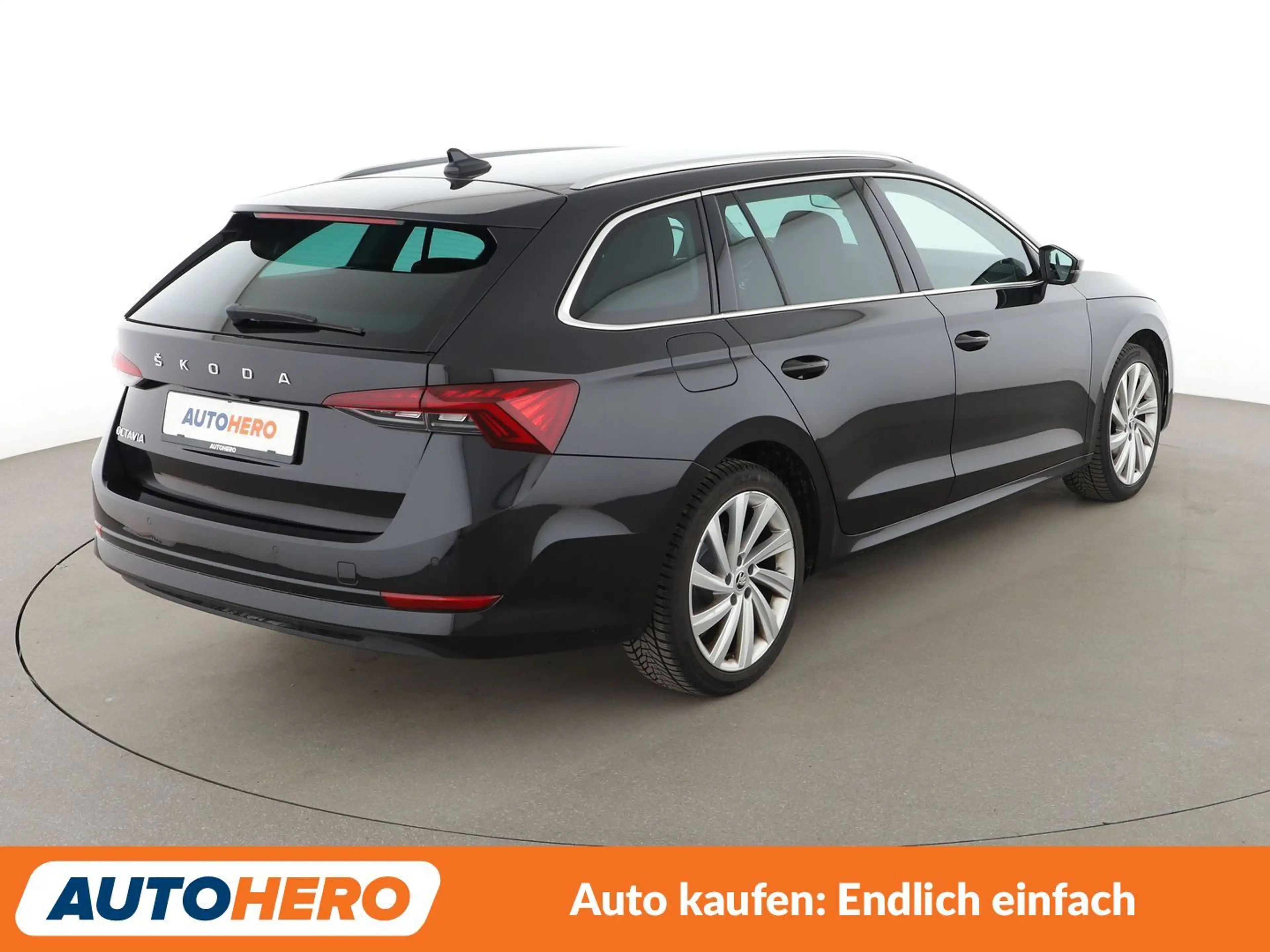 Skoda Octavia 2.0 TDI Style Aut.*NAVI*ACC*CAM*PDC*SHZ* — photo 6