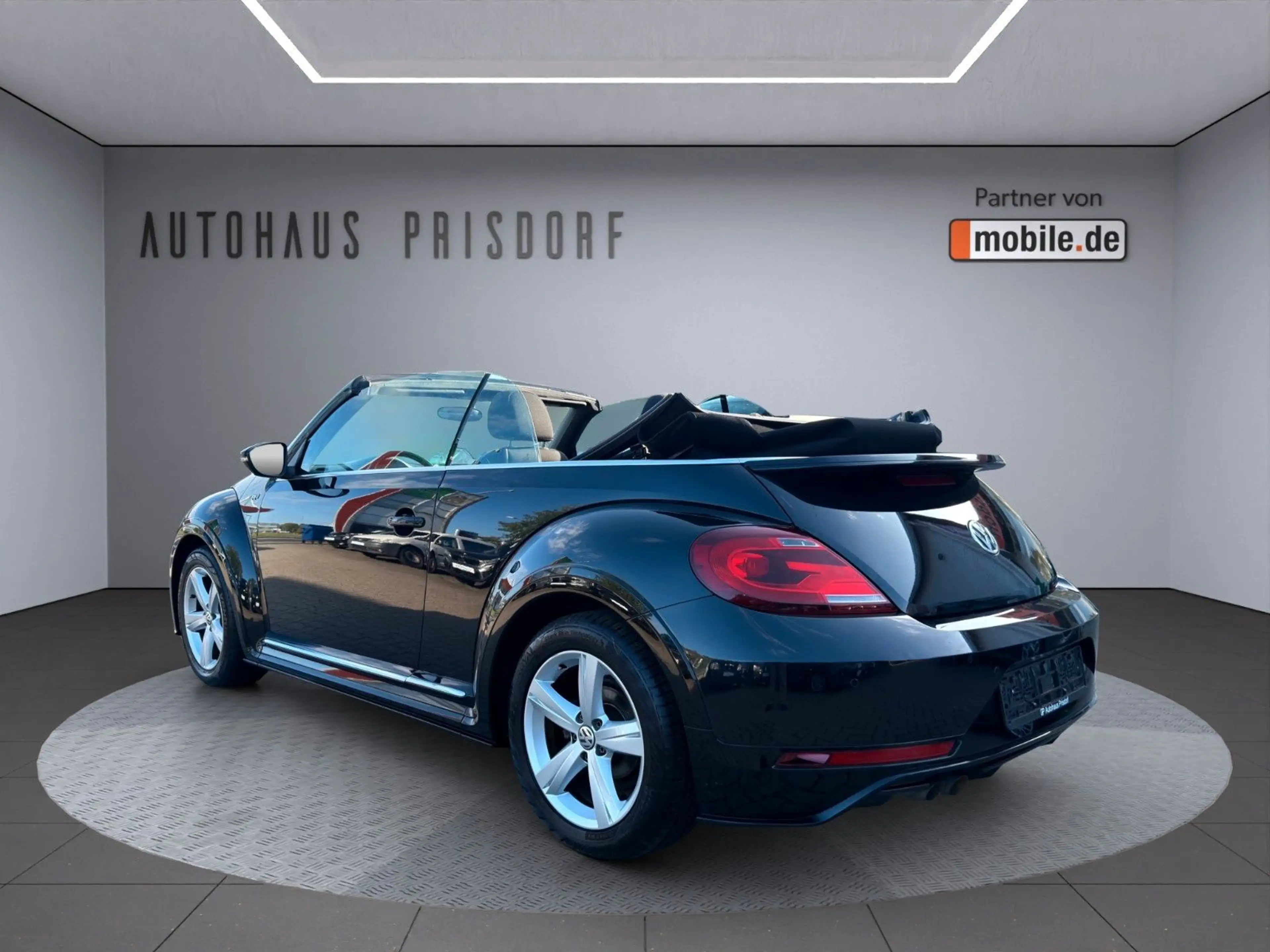 Volkswagen Beetle Cabriolet R-Line Klima/PDC/SHZ — photo 7